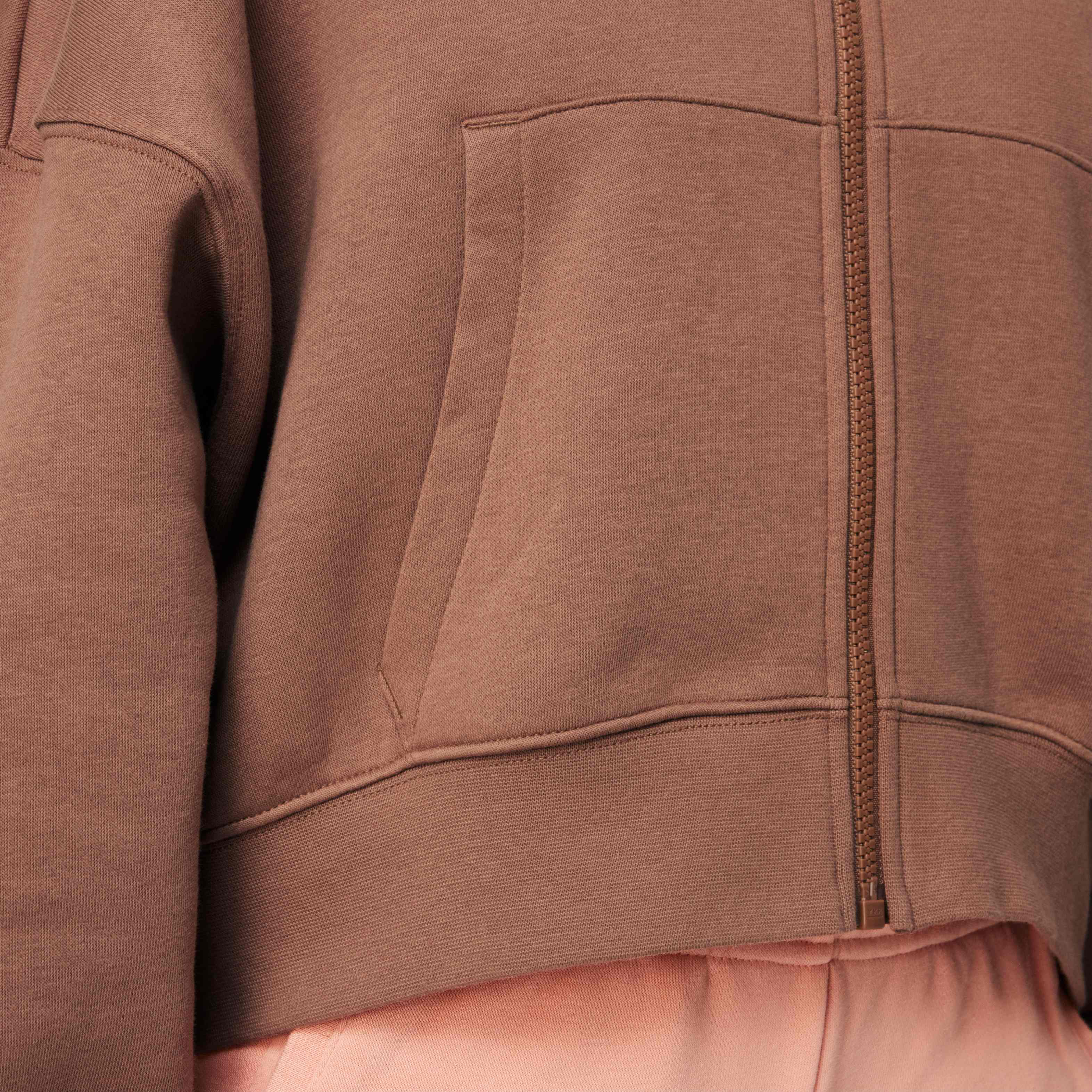 نايكي سبورتسوير image number 3