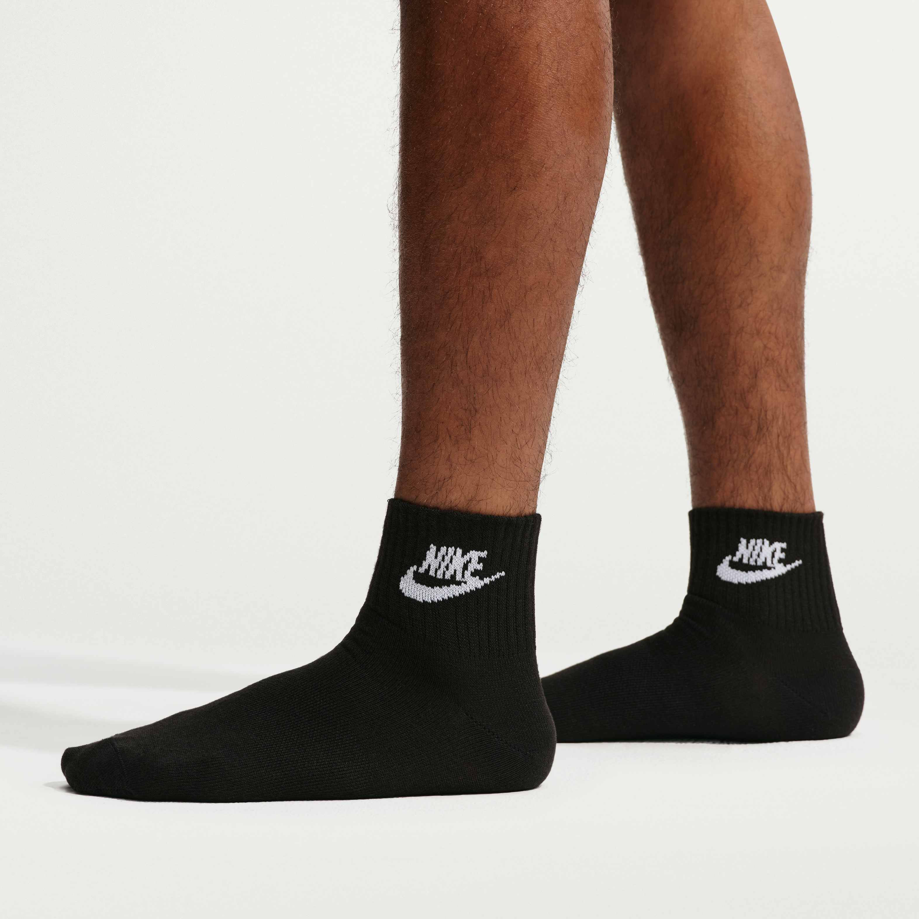 Nike Everyday Essential image number 3