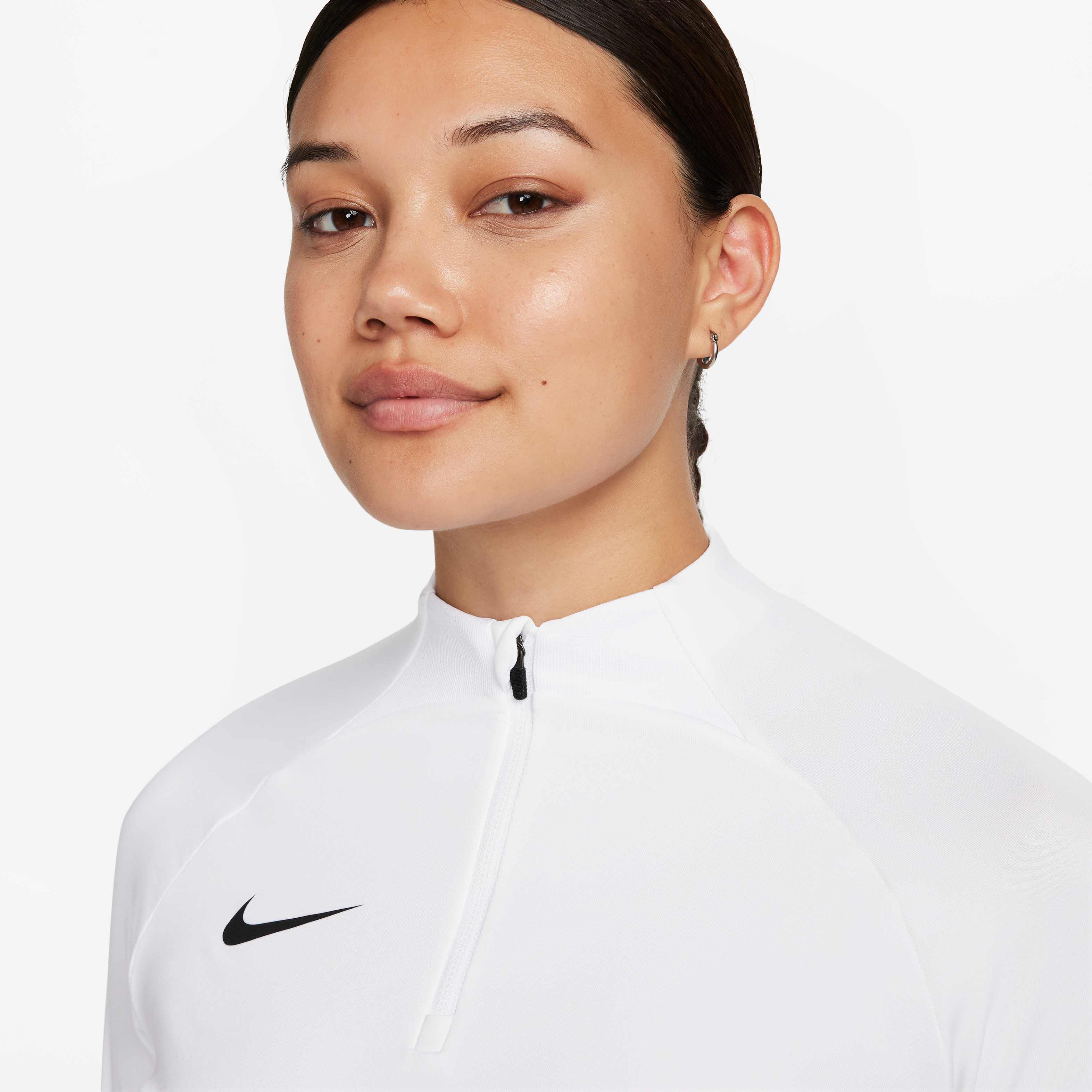 Nike Dri-FIT Strike image number 2