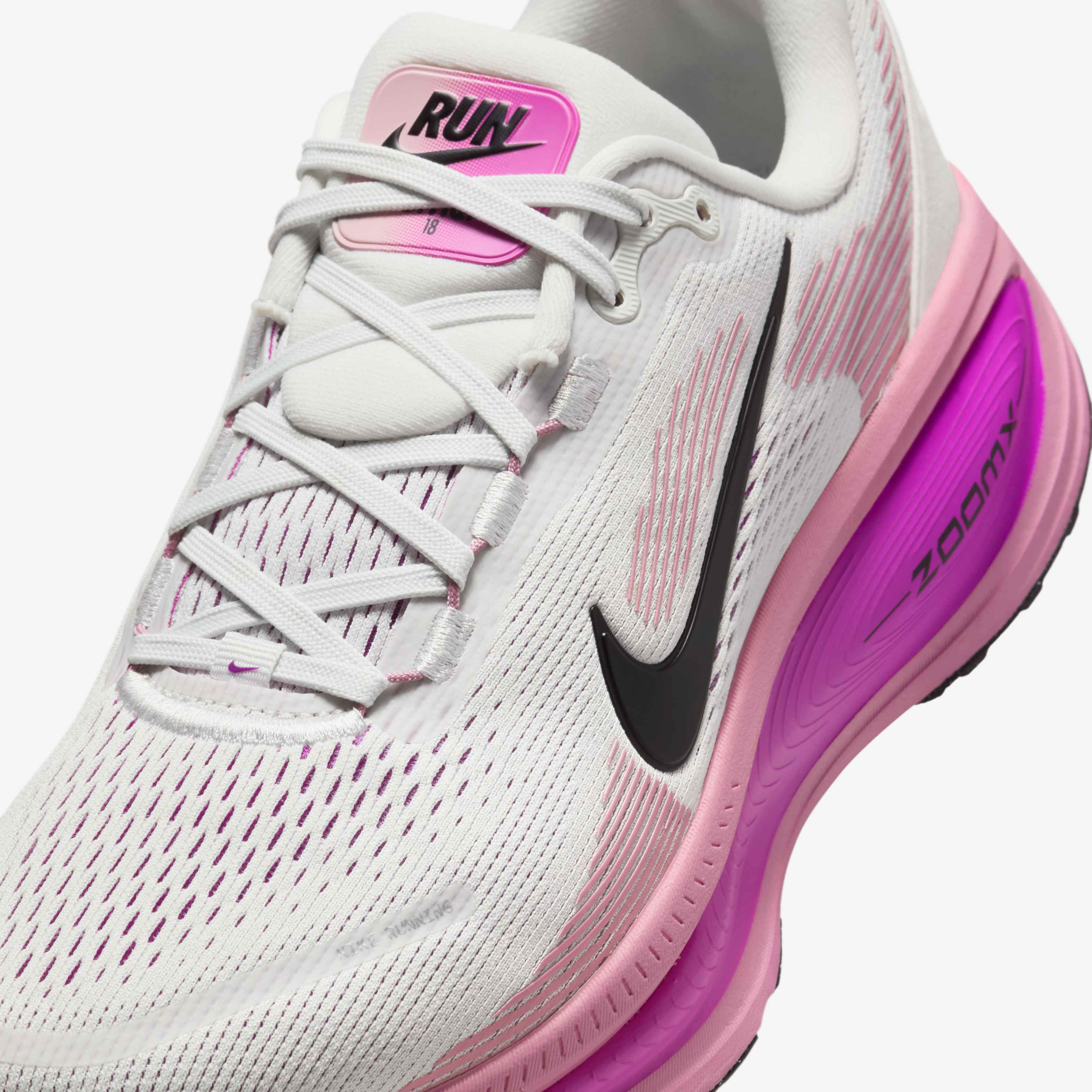 Nike Vomero 18 image number 6