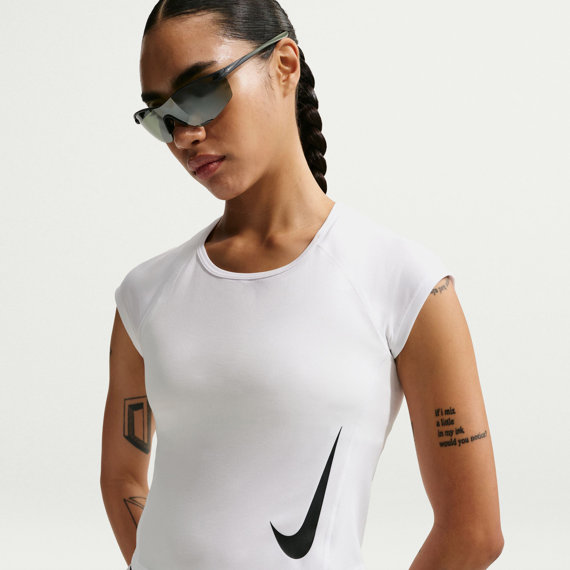 Nike Tempo Swoosh image number 2