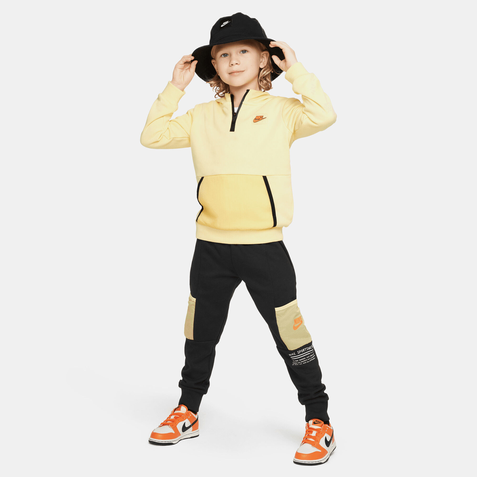 Nike Sportswear Paint Your Future image number 4