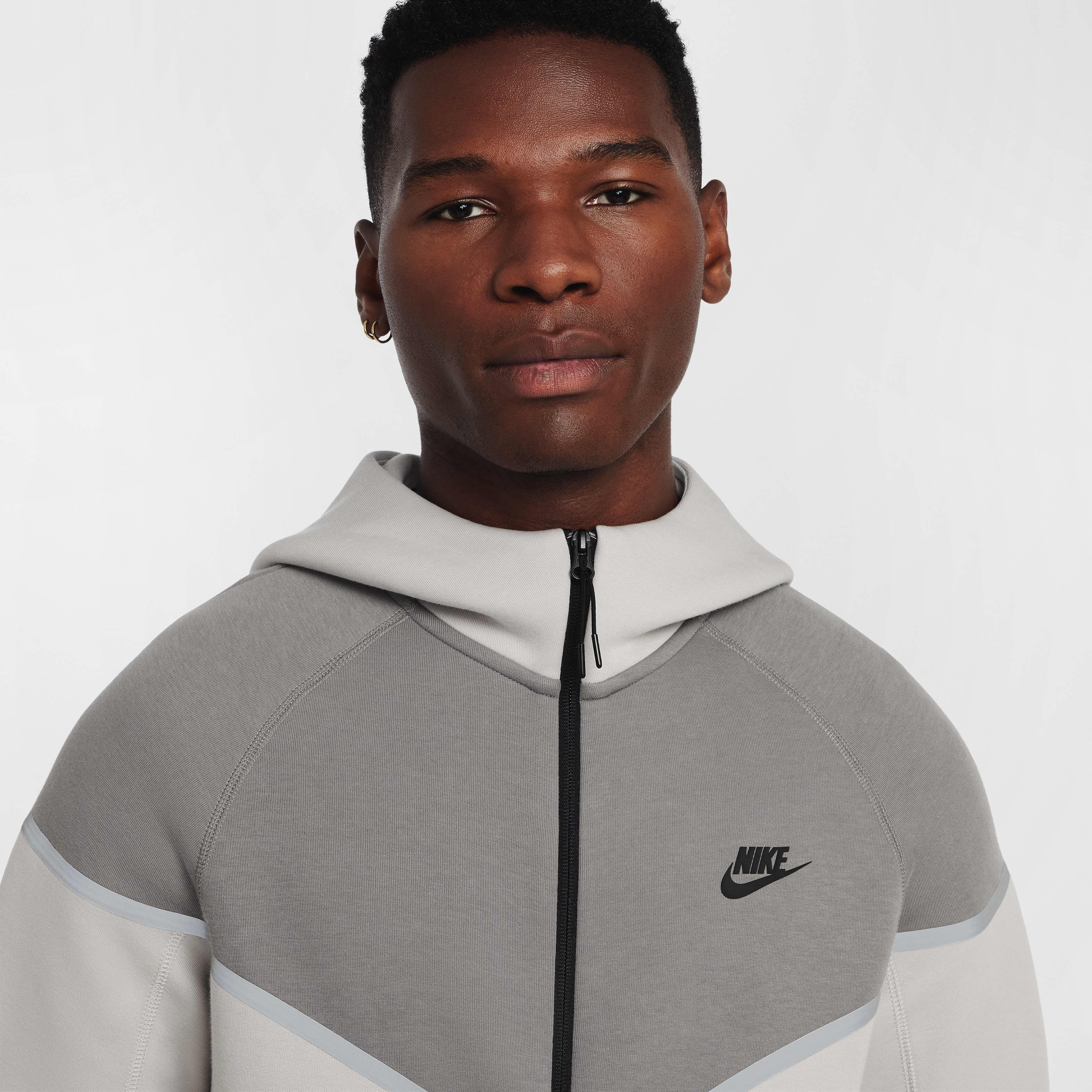 Nike Tech Windrunner image number 2