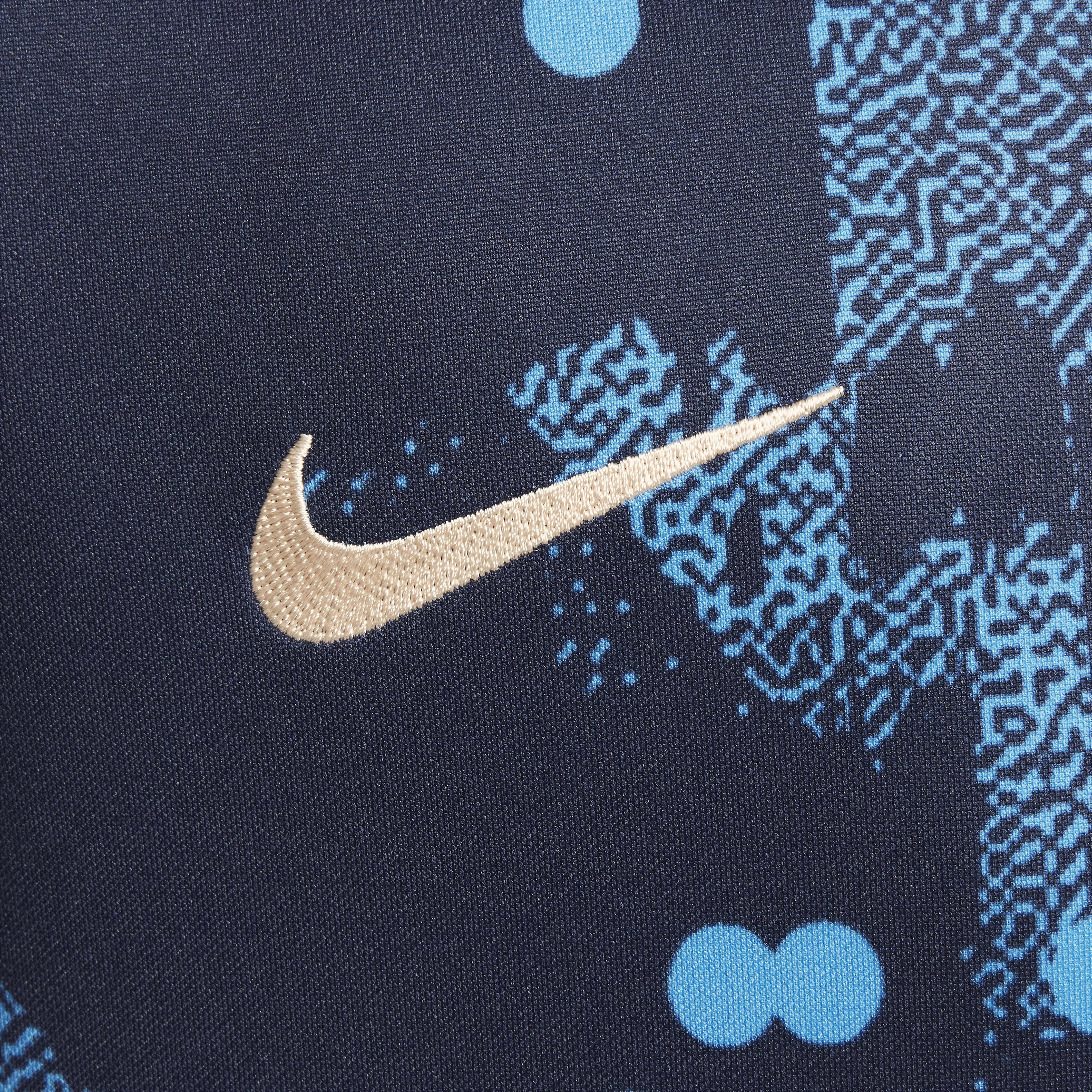 Chelsea F.C. Academy Pro image number 4