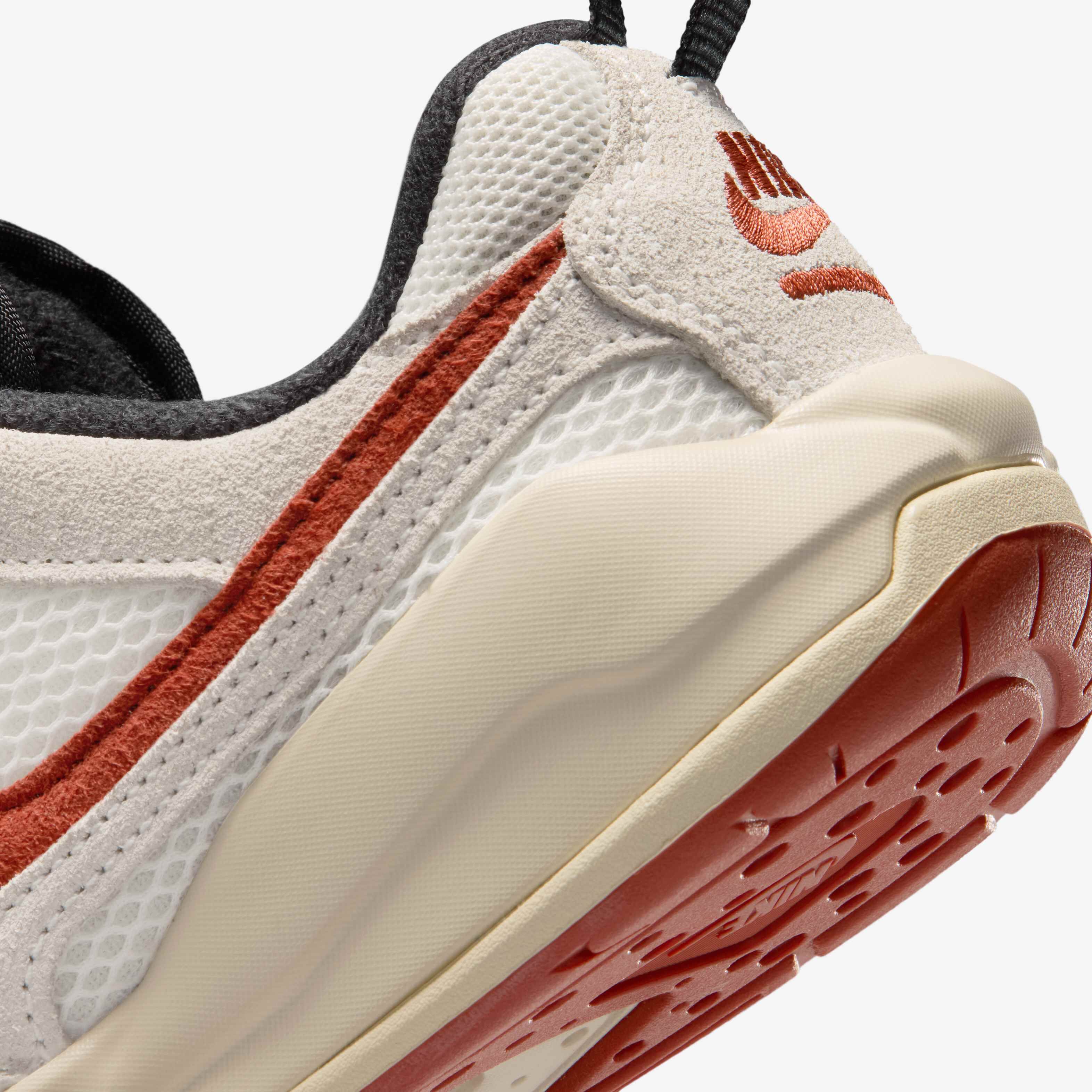 Jordan CMFT Era image number 7