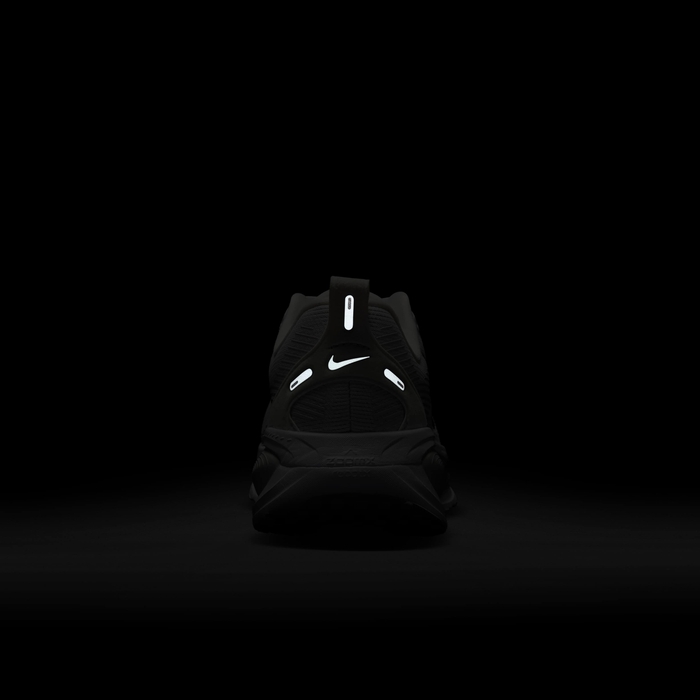 نايكي فوميرو 18 image number 8 نايكي فوميرو 18 image number 8