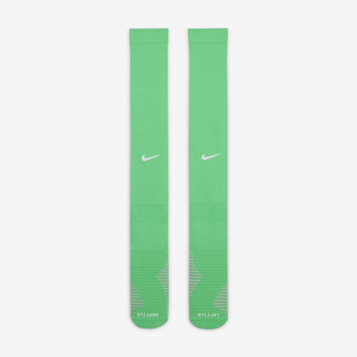 Paris Saint-Germain Strike image number 1 Paris Saint-Germain Strike image number 1