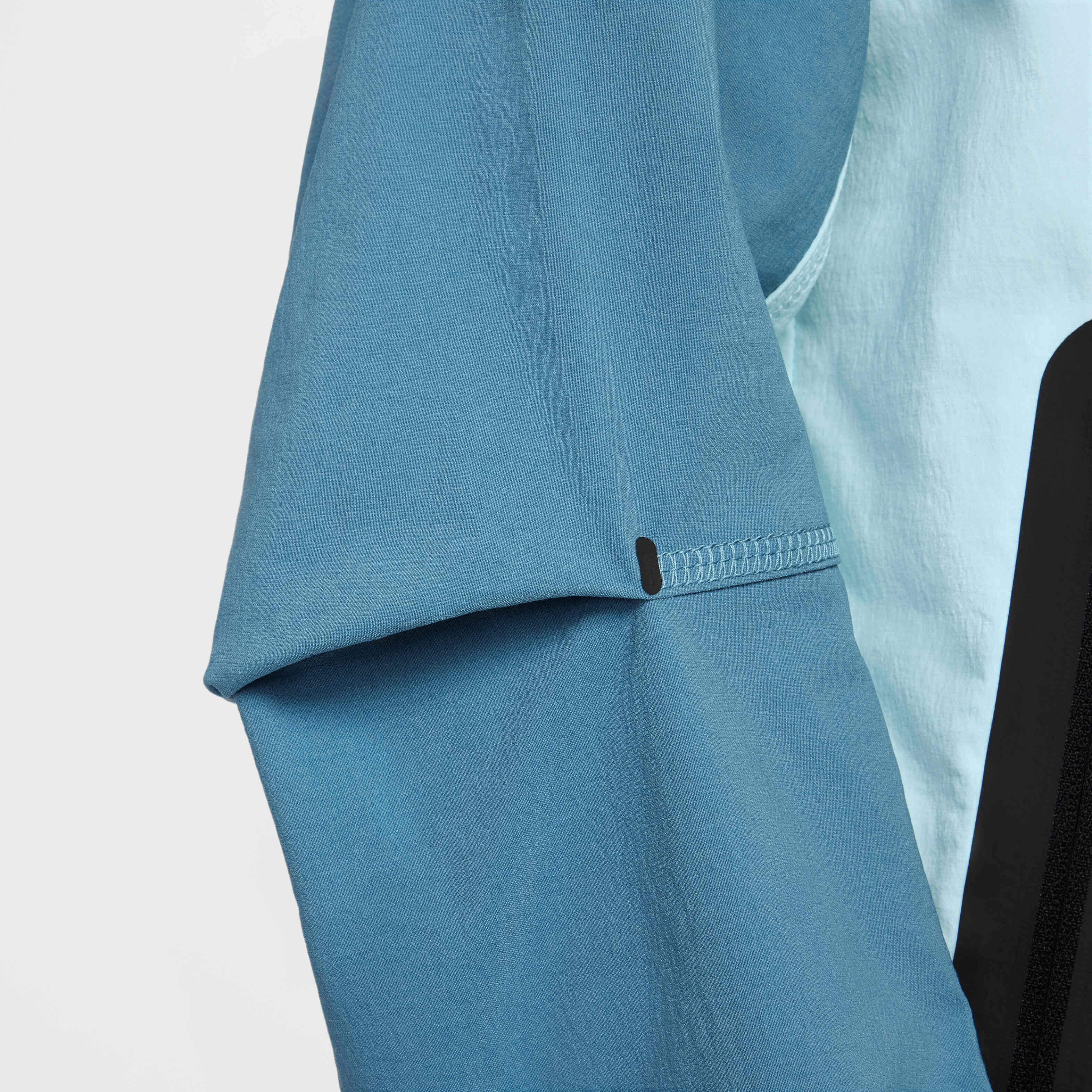 نايكي تك image number 4