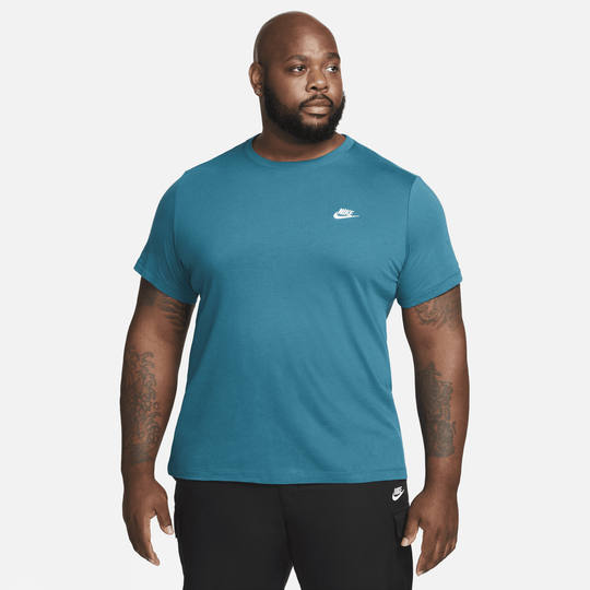Nike Sportswear Club