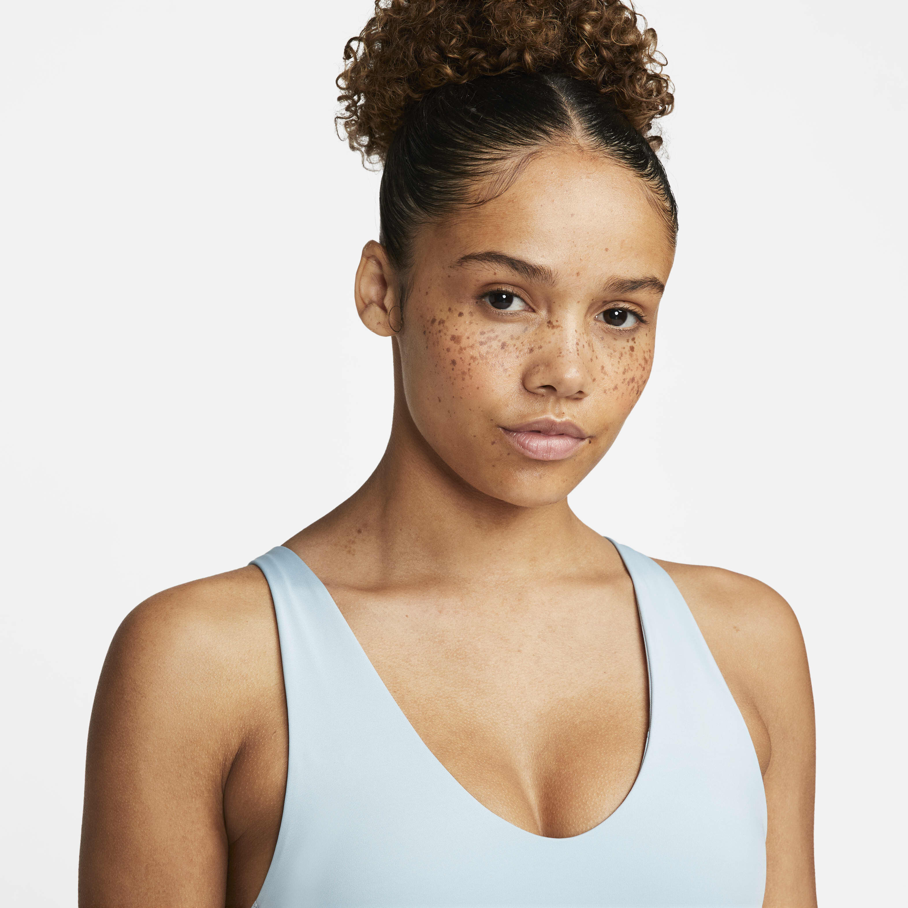 Nike Indy Plunge Cut-Out image number 3