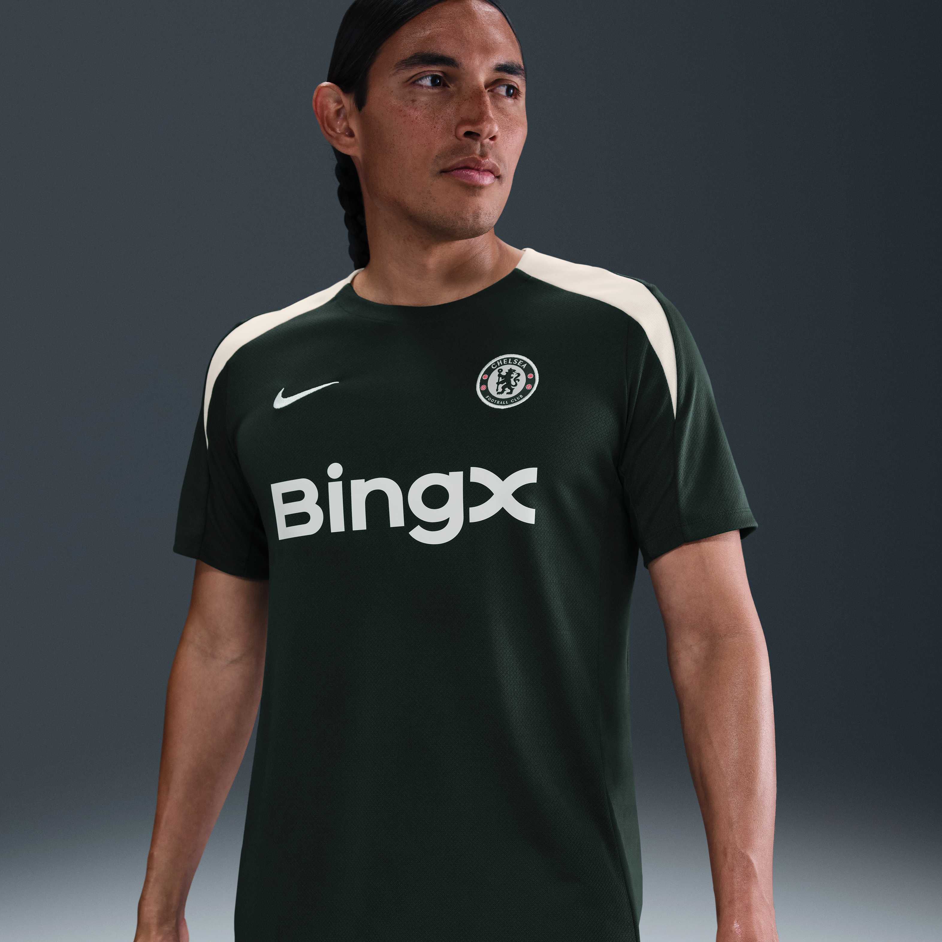 Chelsea F.C. Strike image number 0