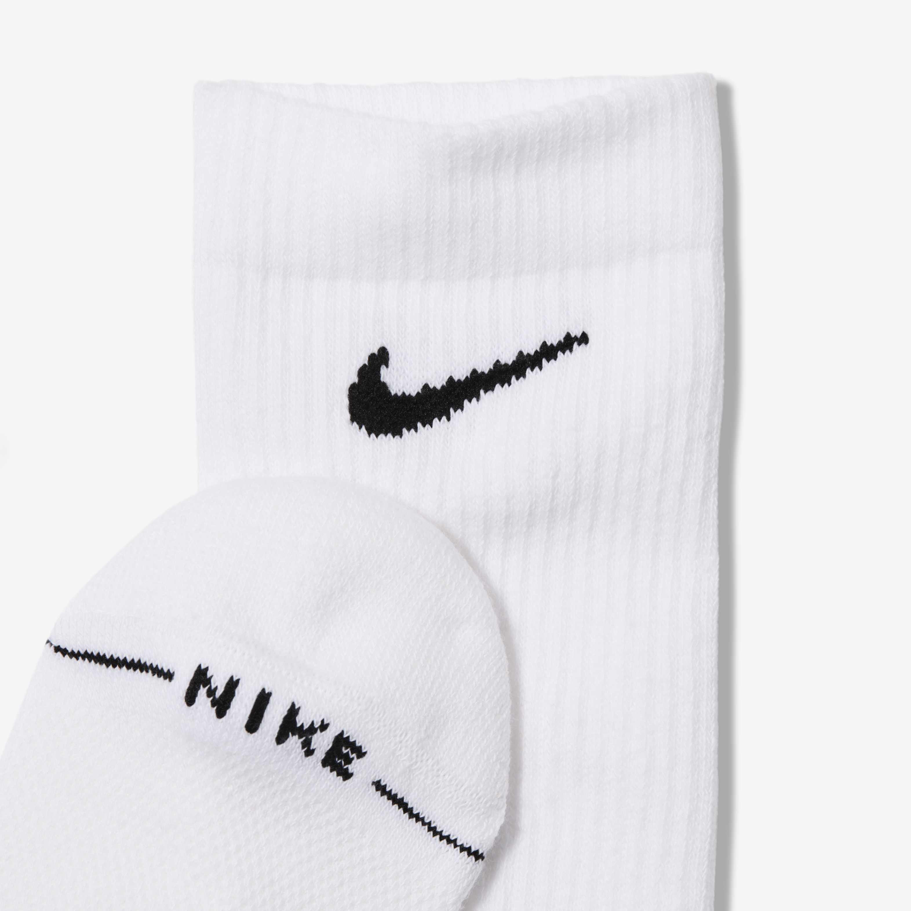 Nike Everyday Elevated image number 1