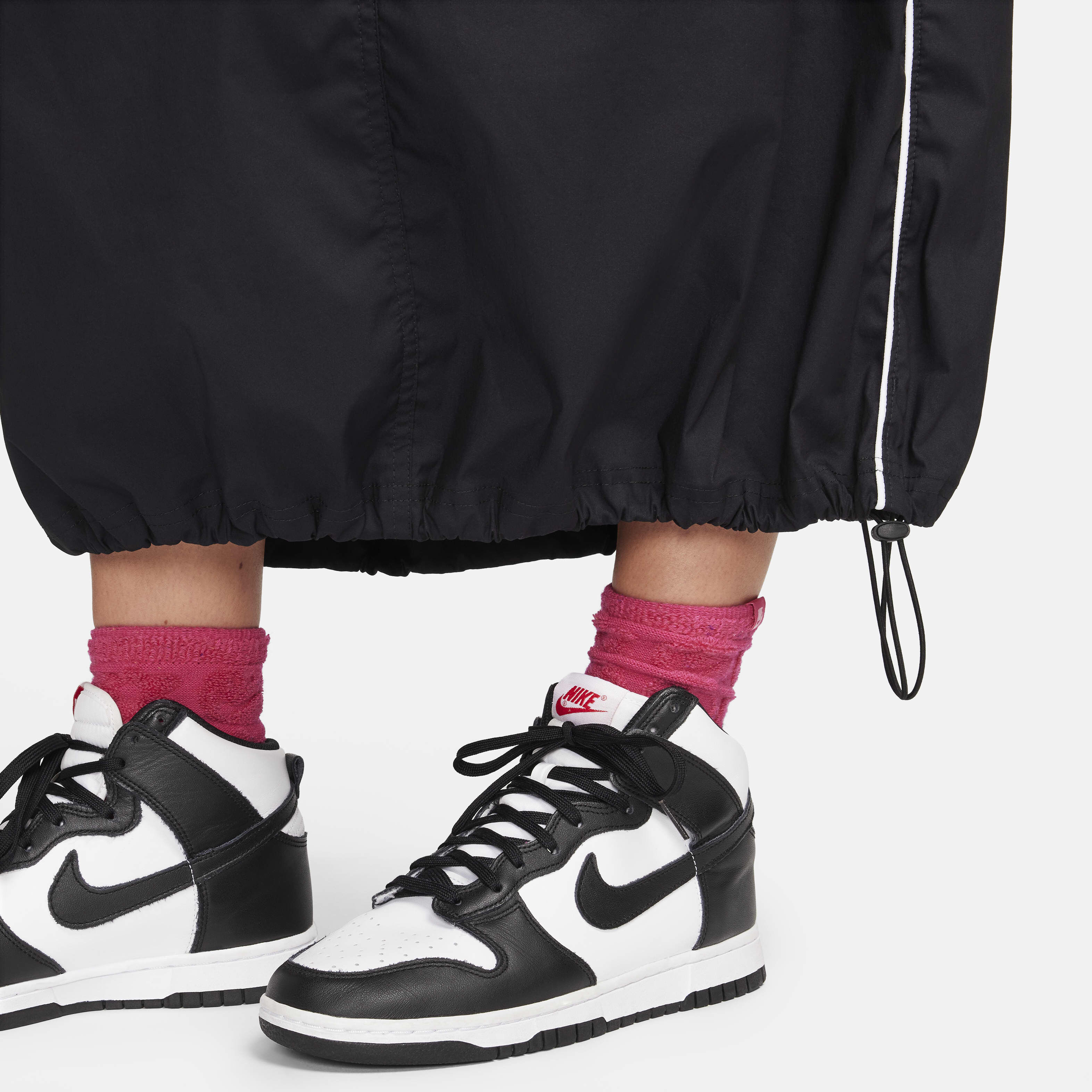 Buy Nike Sportswear Women's Woven Skirt - Black/White | Nike