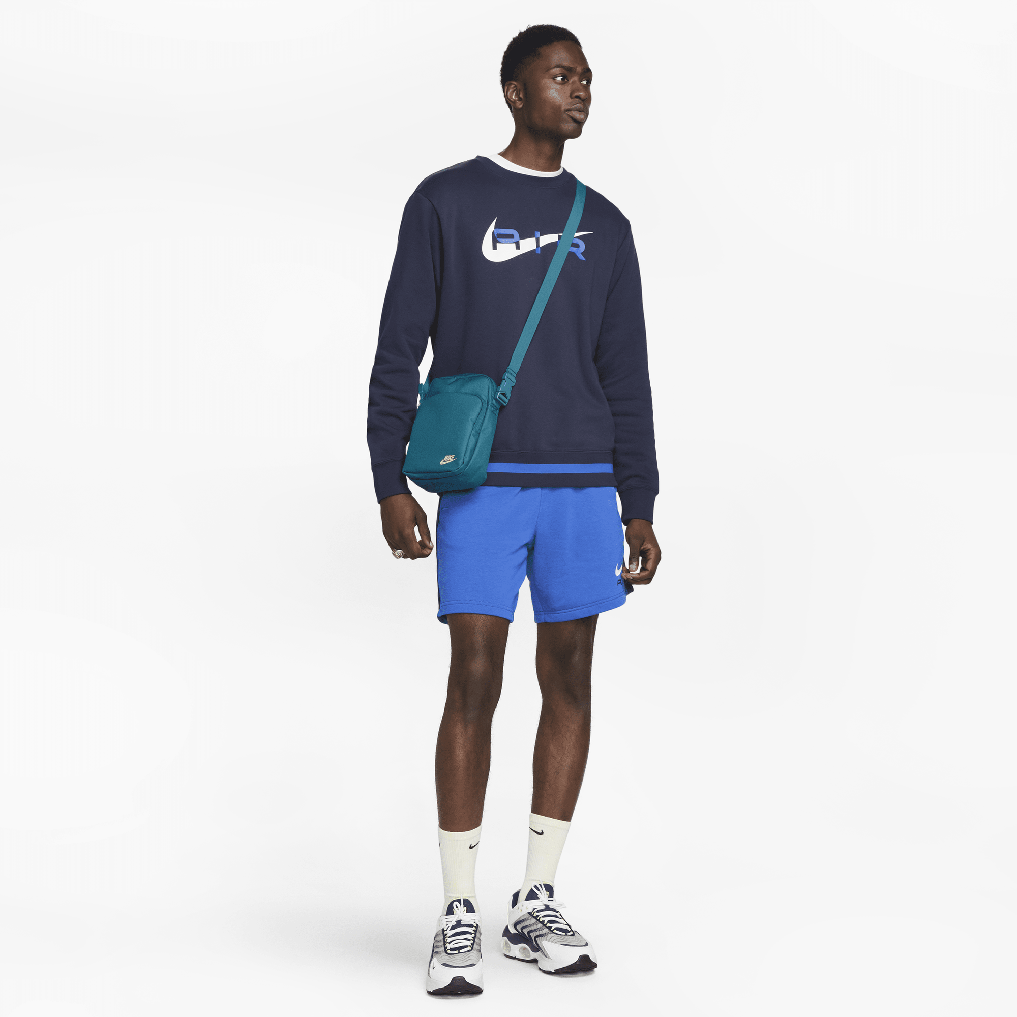 Nike core cheap crossbody bag