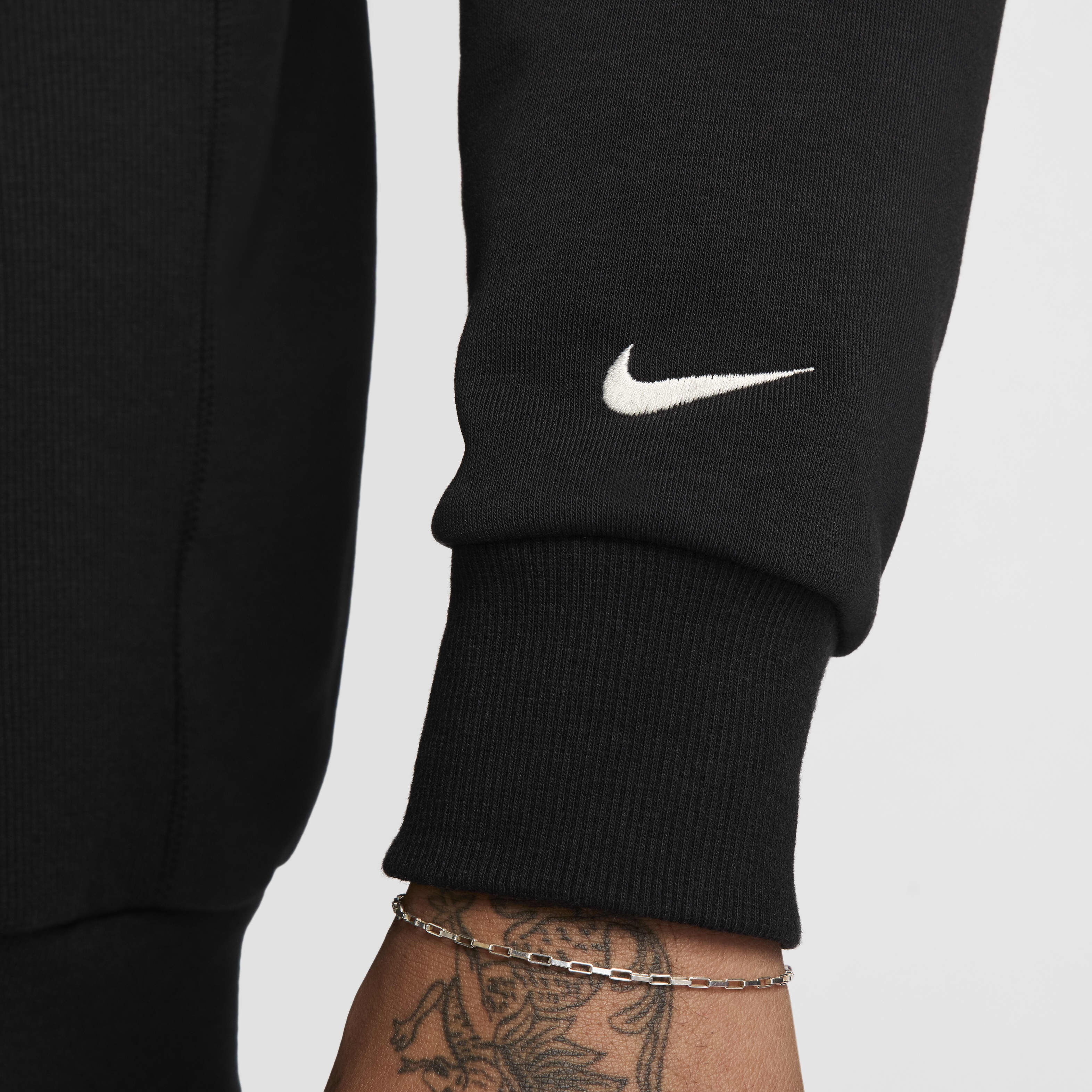 Nike Standard Issue image number 7