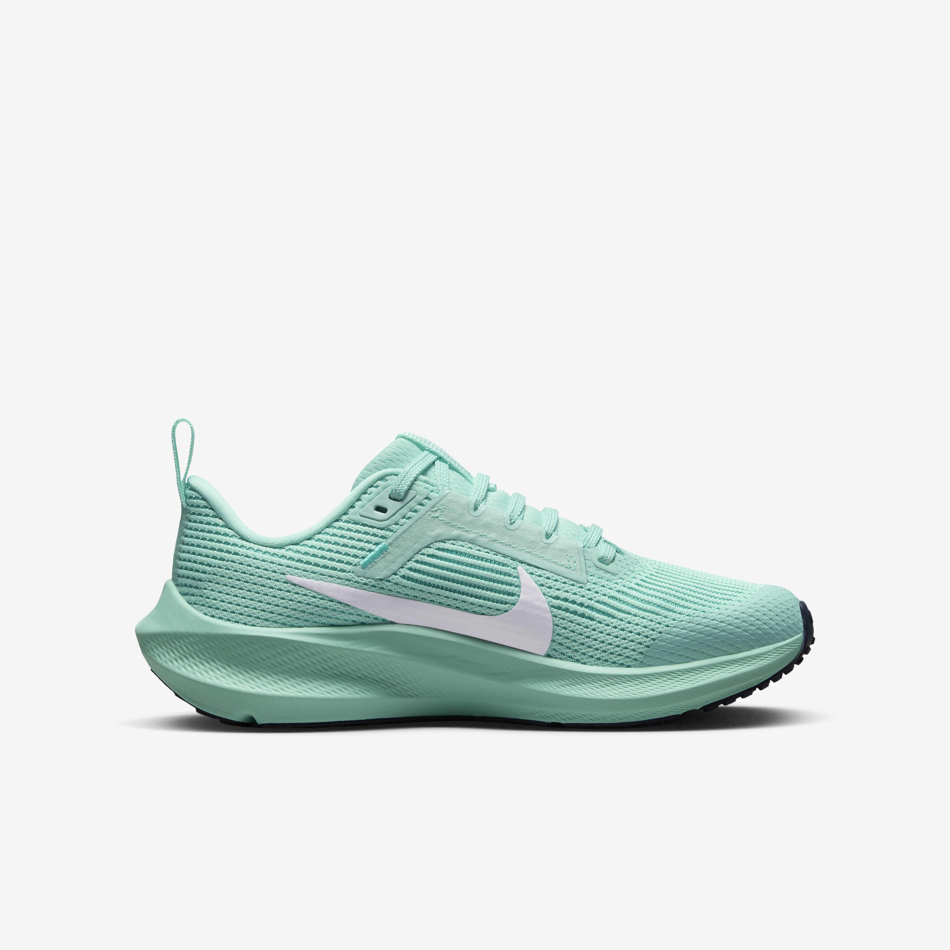 Buy Nike Air Zoom Pegasus 40 Older Kids' Road Running Shoes - Emerald  Rise/Clear Jade/Jade Ice/White | Nike Saudi Official