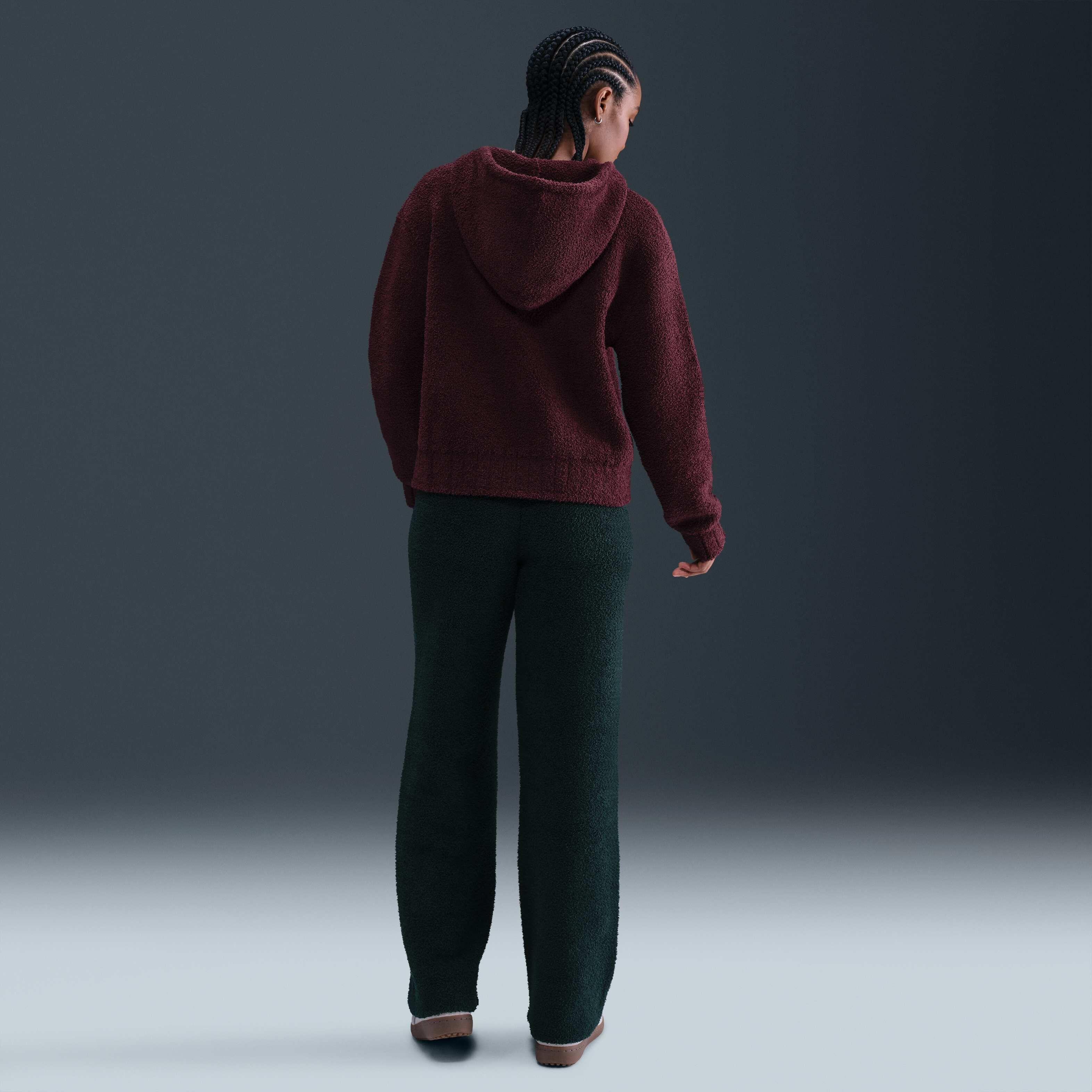 نايكي سبورتسوير فينكس كوزي بوكليه image number 3