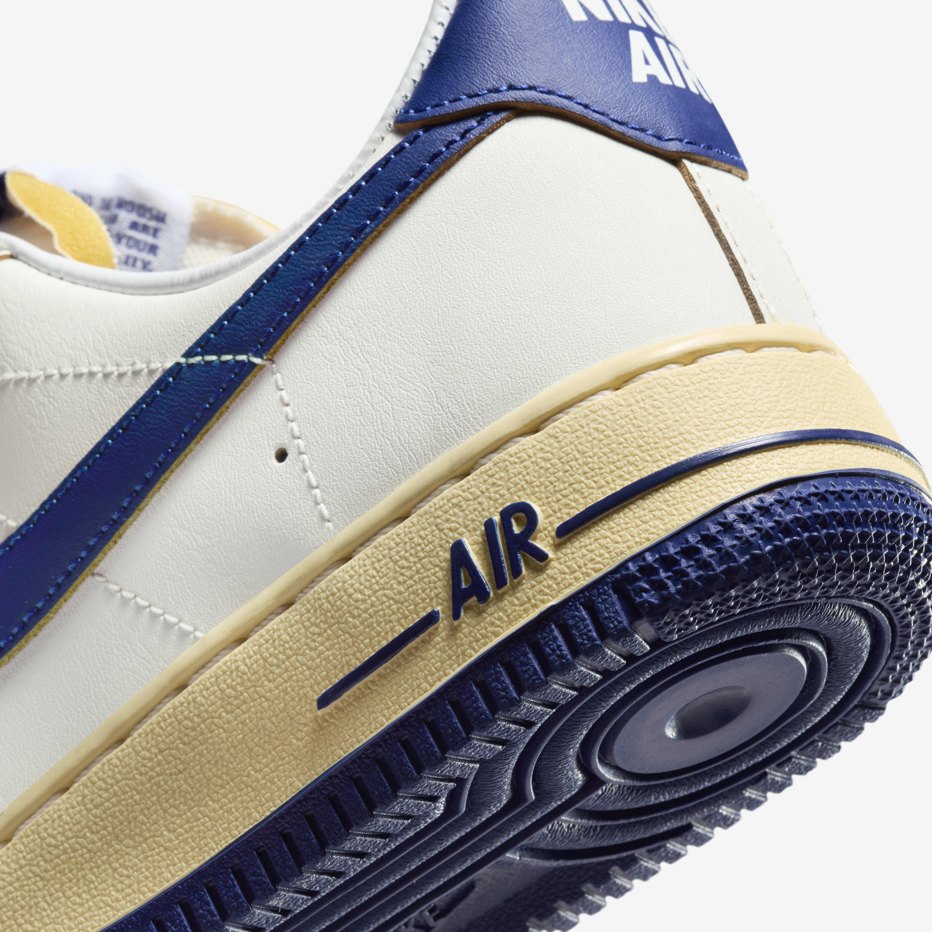 Buy Nike Air Force 1 07