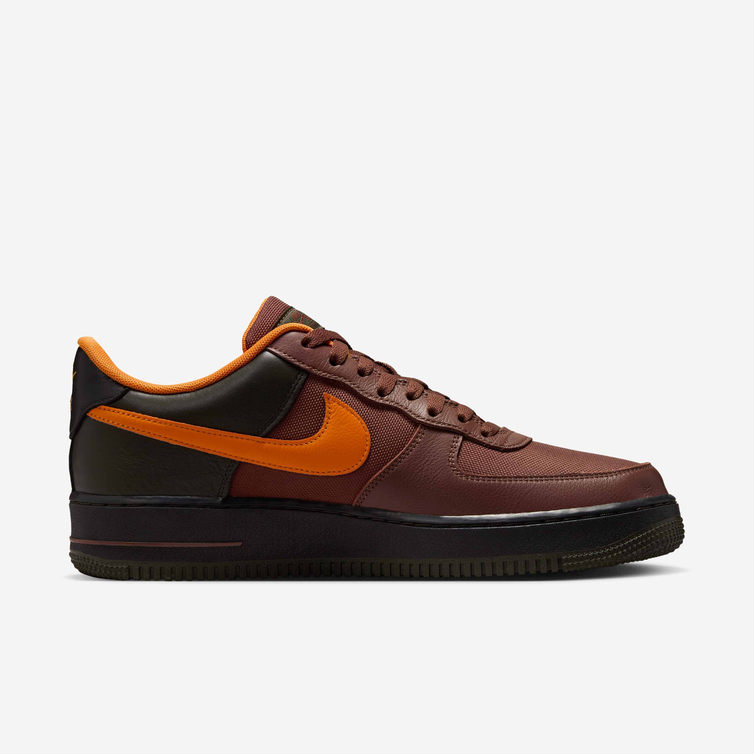 Nike Air Force 1 GORE-TEX &reg; image number 2