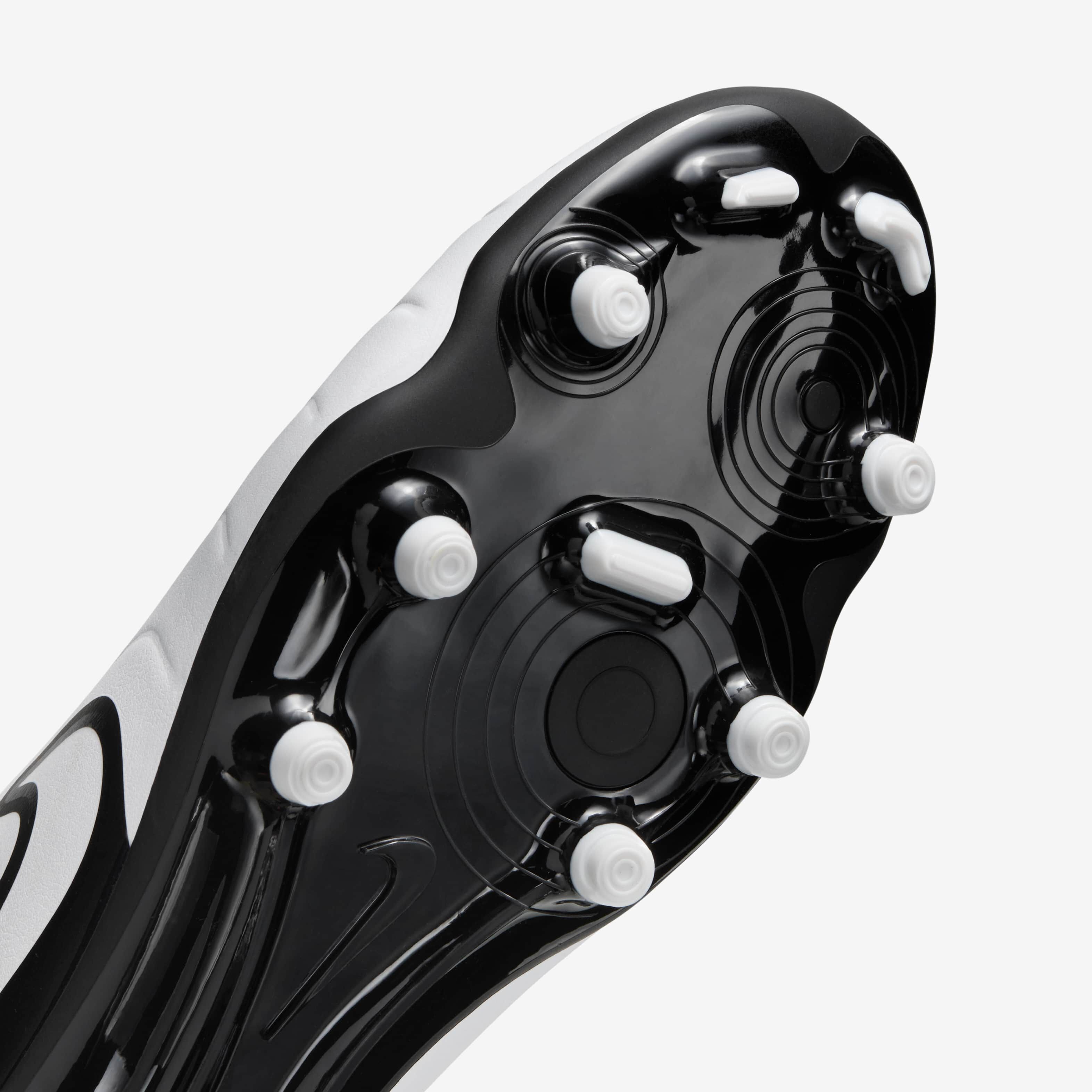 Nike Tiempo Legend 10 Club image number 6