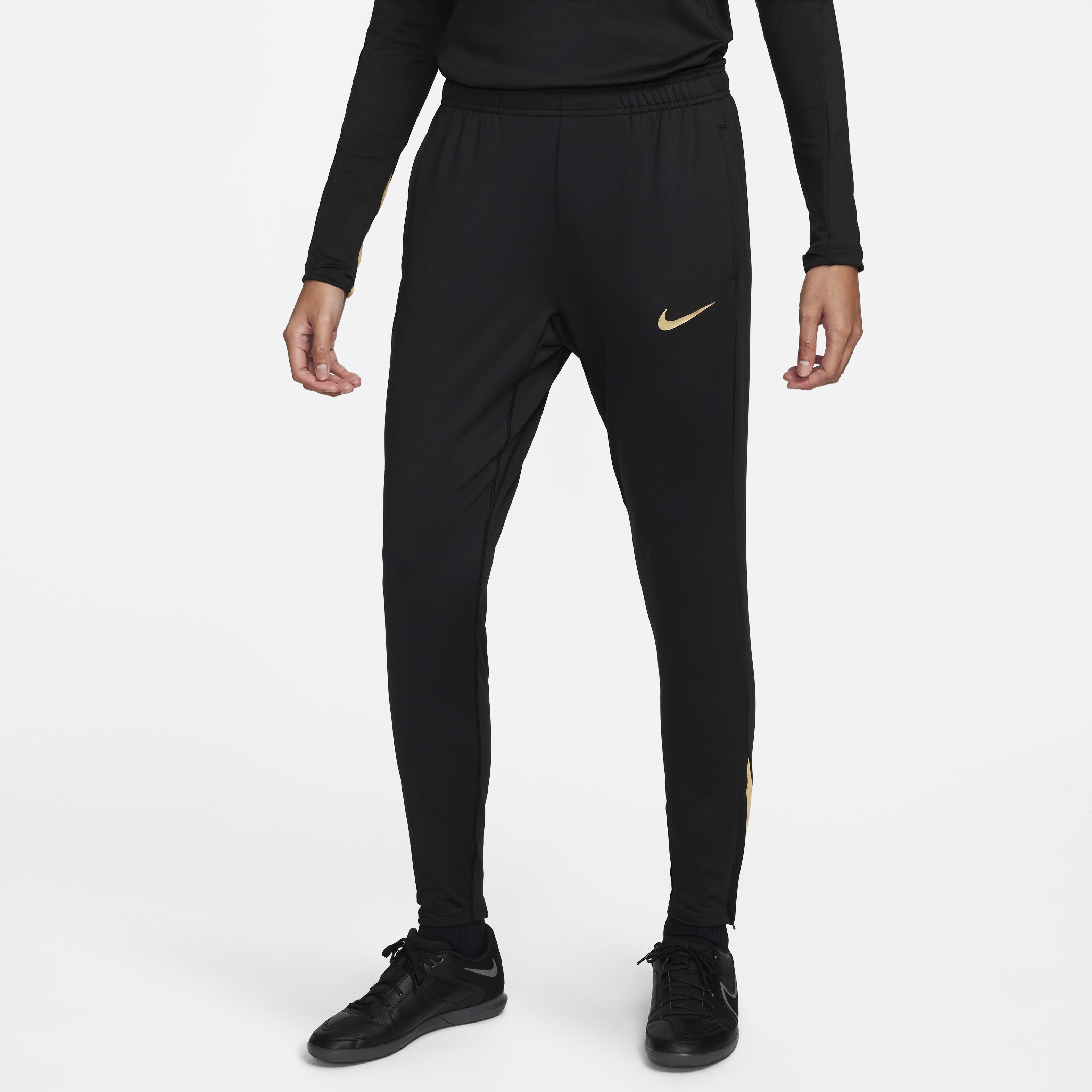 Nike Strike image number 0