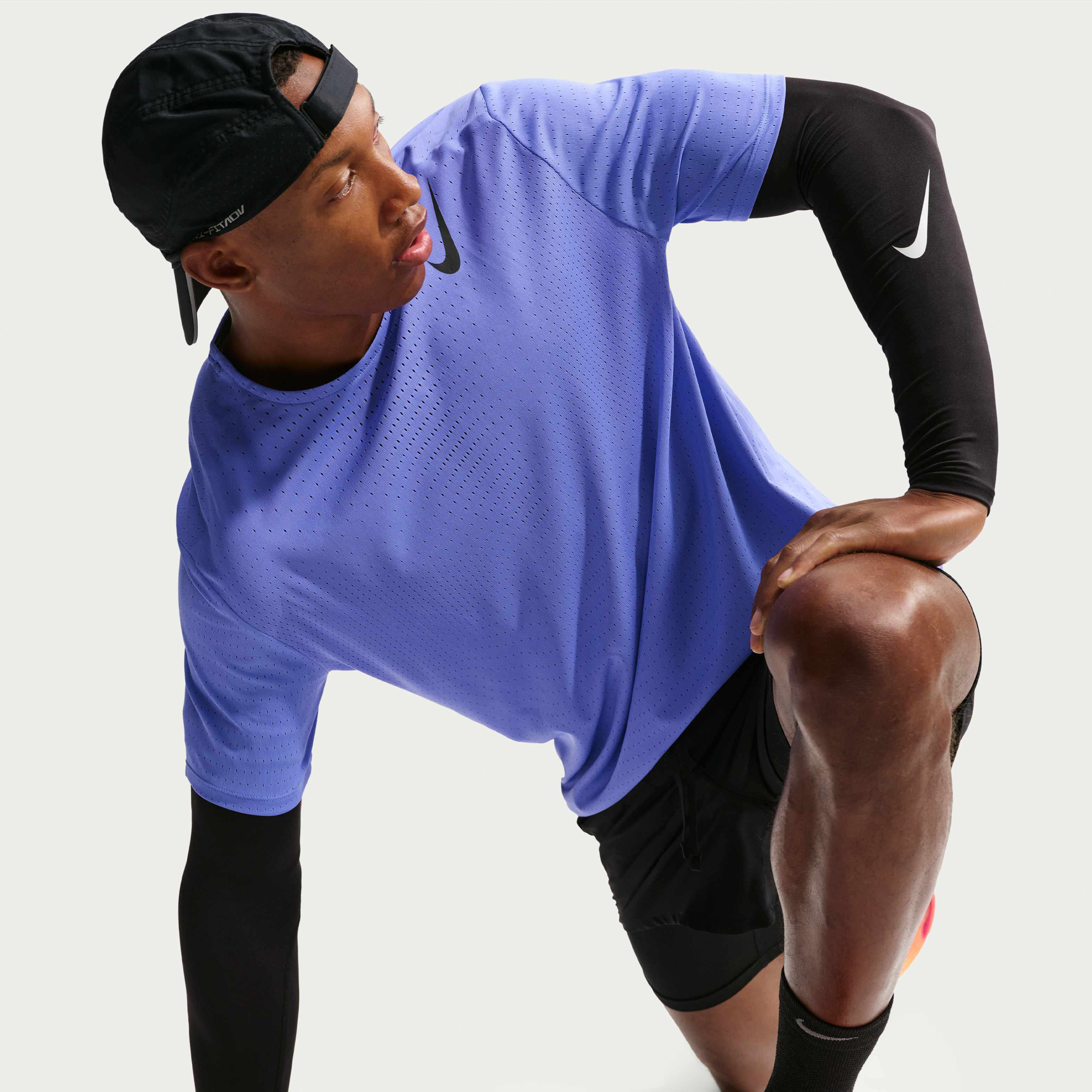 Nike AeroSwift image number 2
