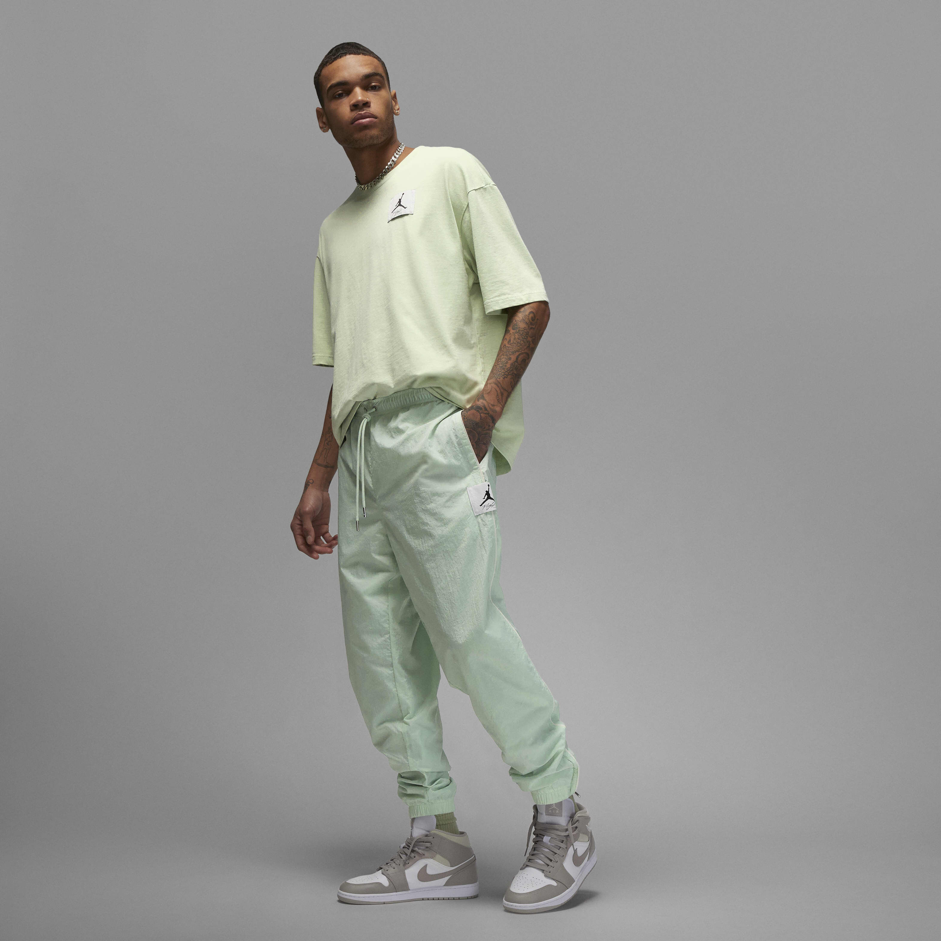 Jordan Essentials image number 5