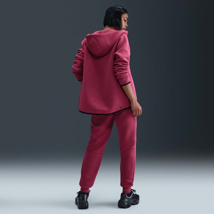 نايكي سبورتسوير تك فليس ويندرانر image number 4 نايكي سبورتسوير تك فليس ويندرانر image number 4