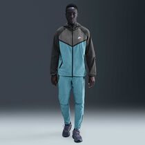 Nike Tech