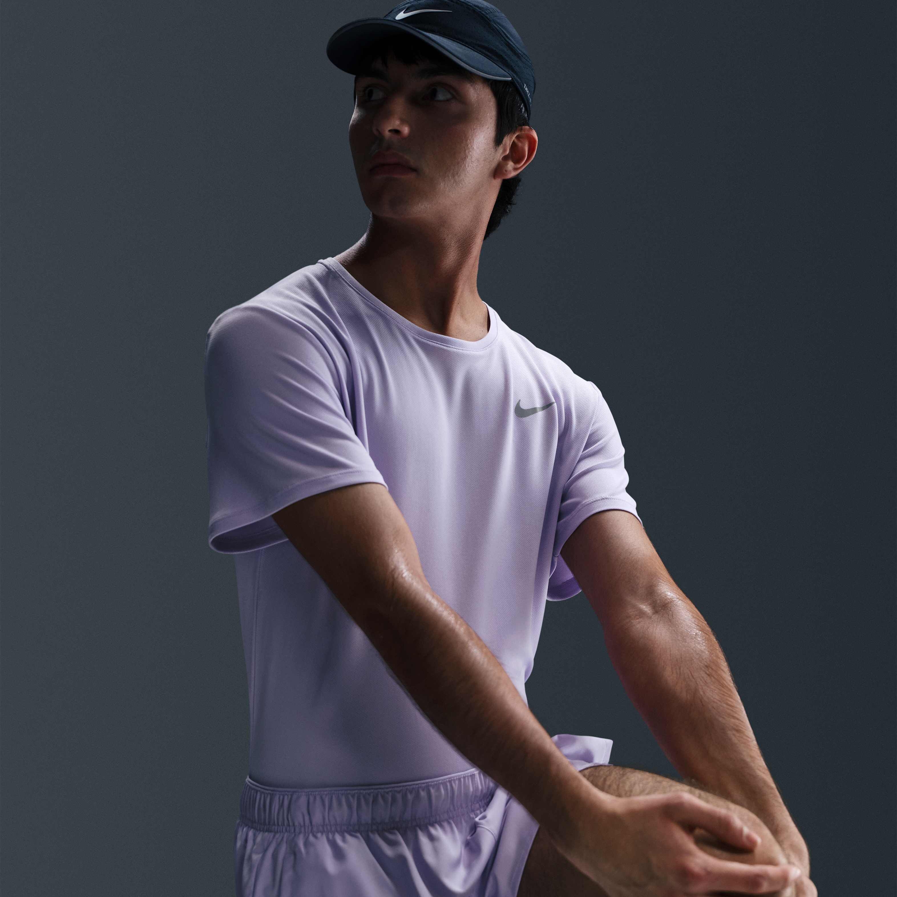 Nike Miler image number 2