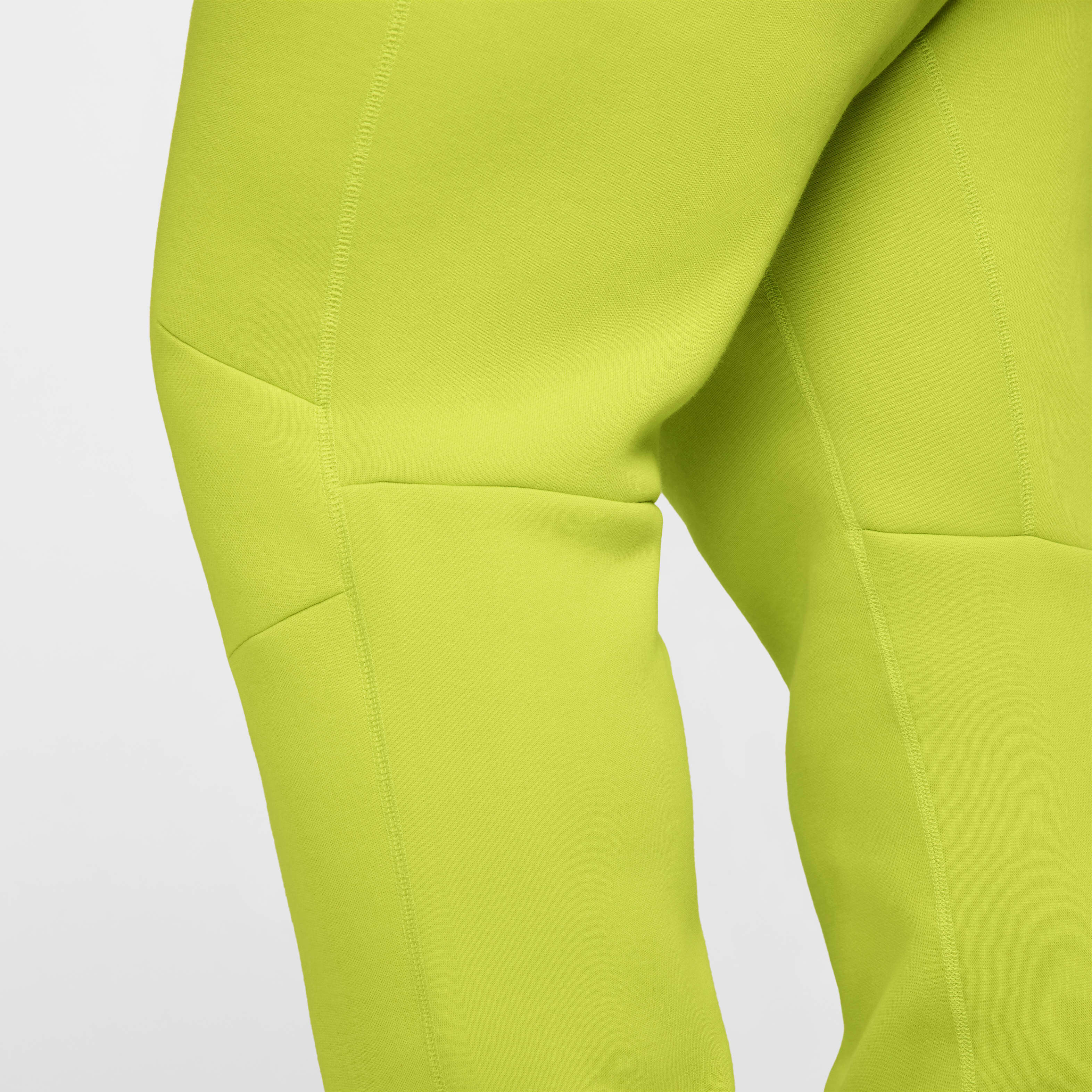 Nike Sportswear Tech Fleece image number 16