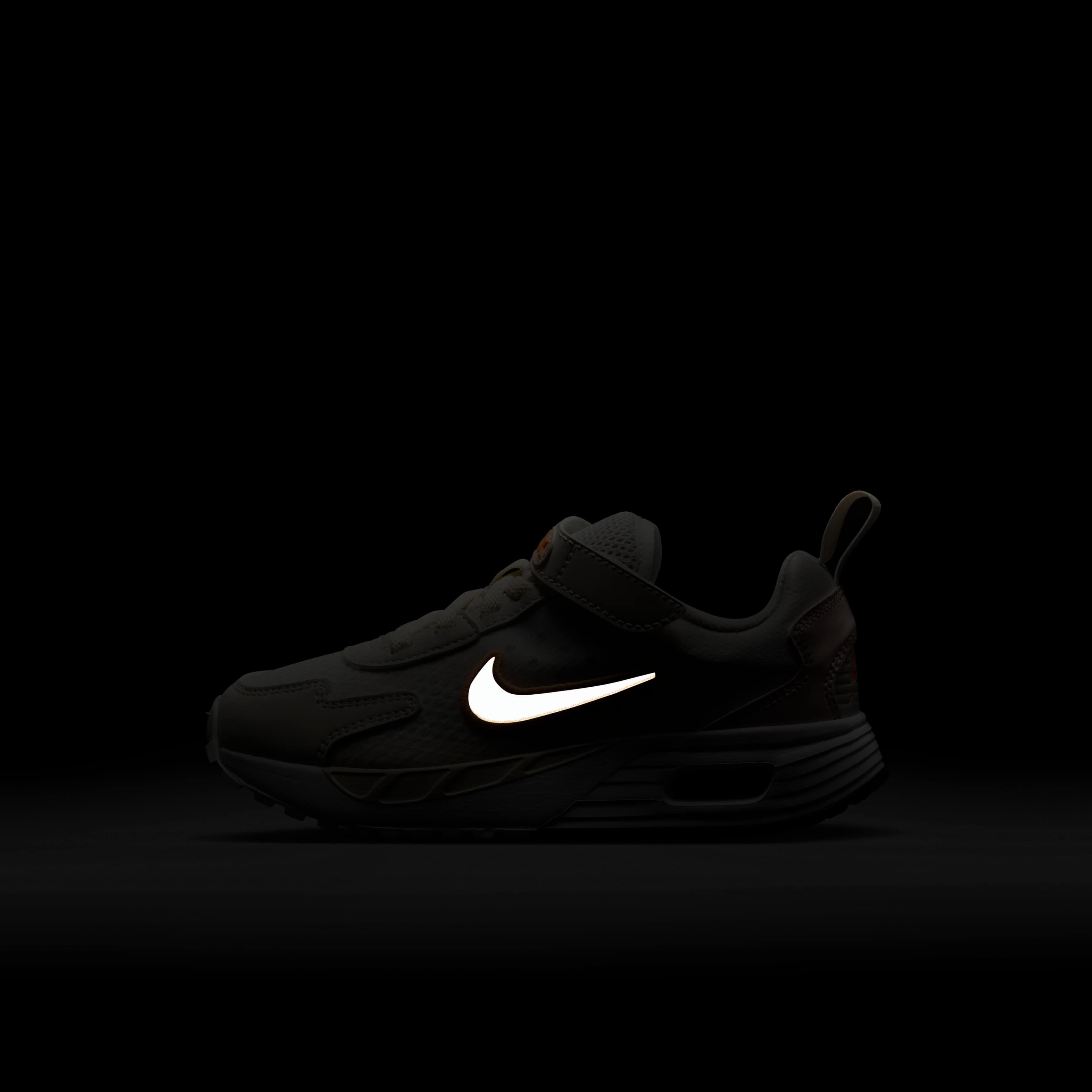 Nike Air Max Solo image number 8