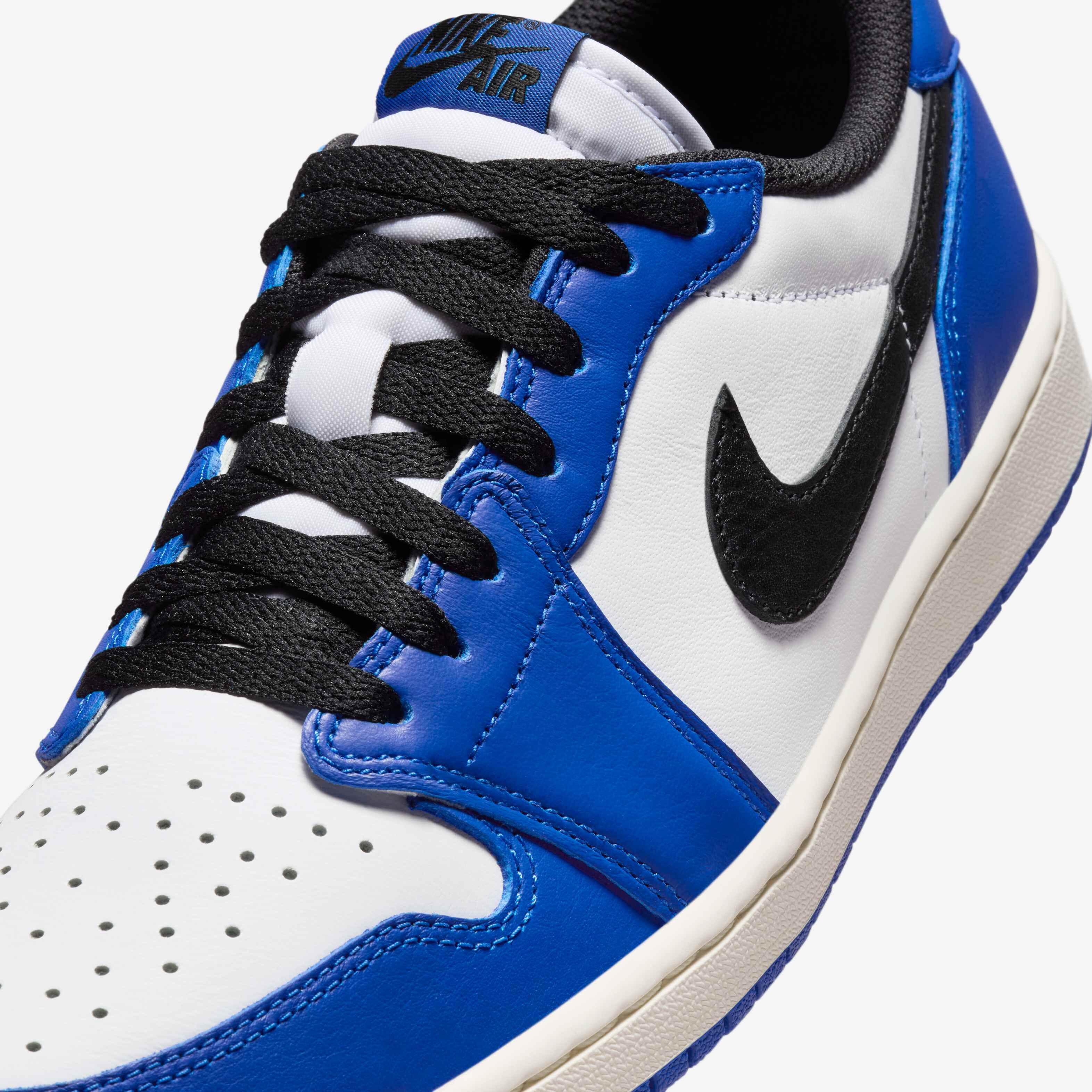 Air Jordan 1 Low OG 'White/Red' image number 6