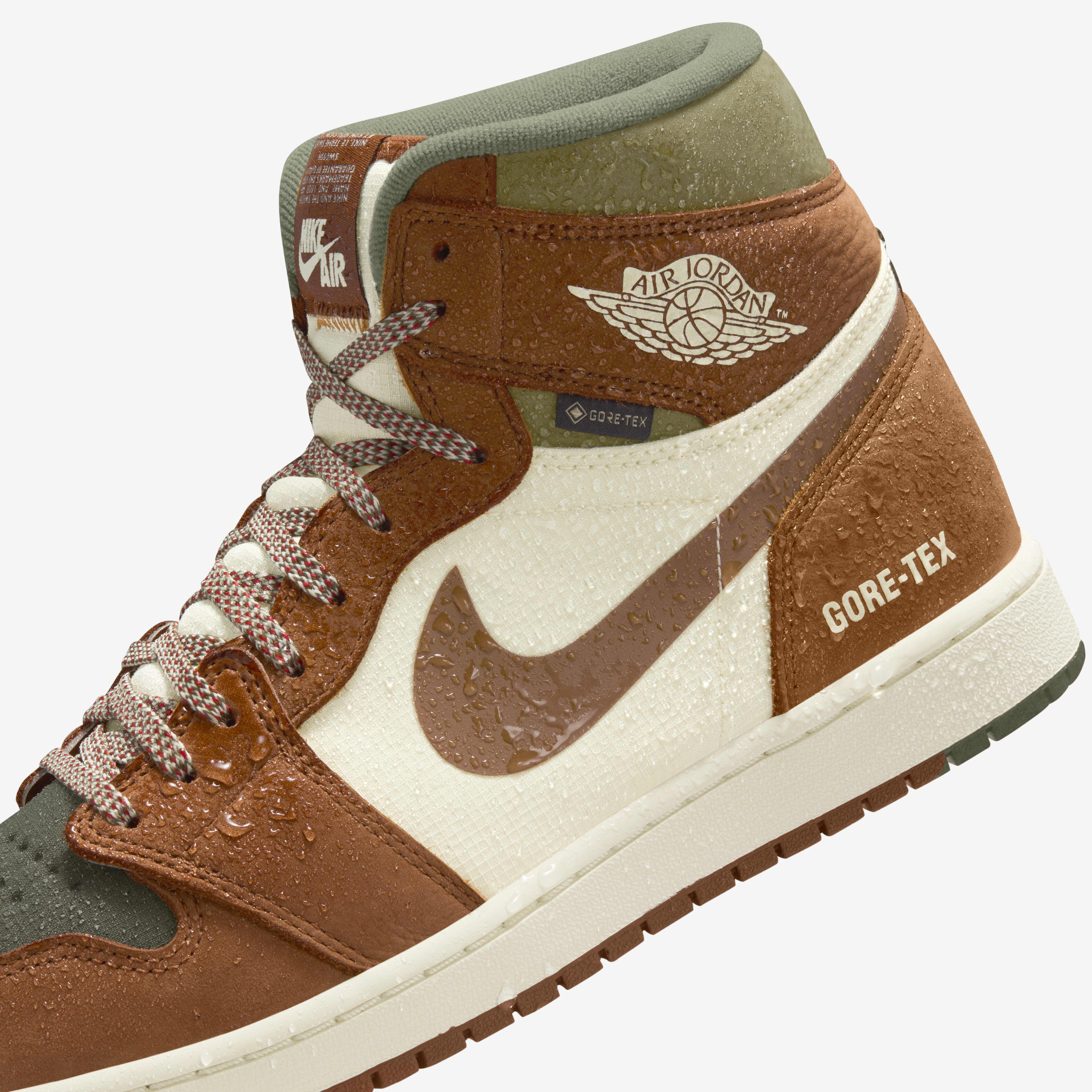 Air Jordan 1 image number 9