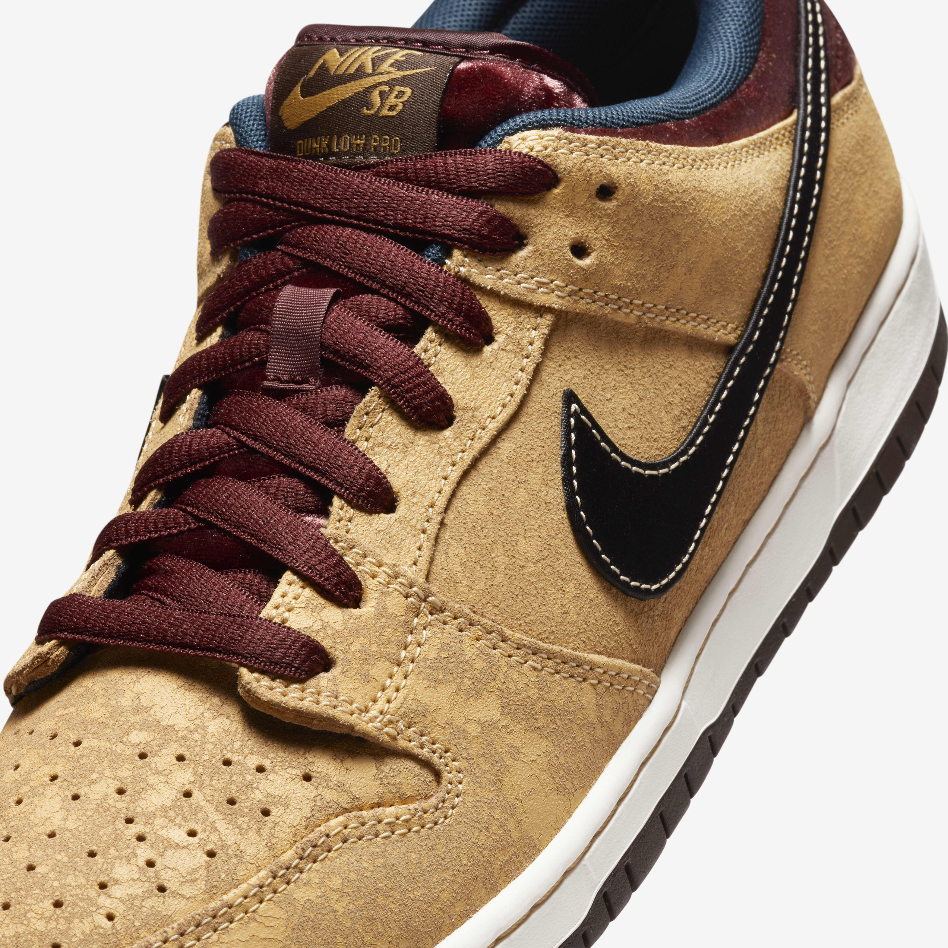 Nike SB Dunk Low Pro image number 6