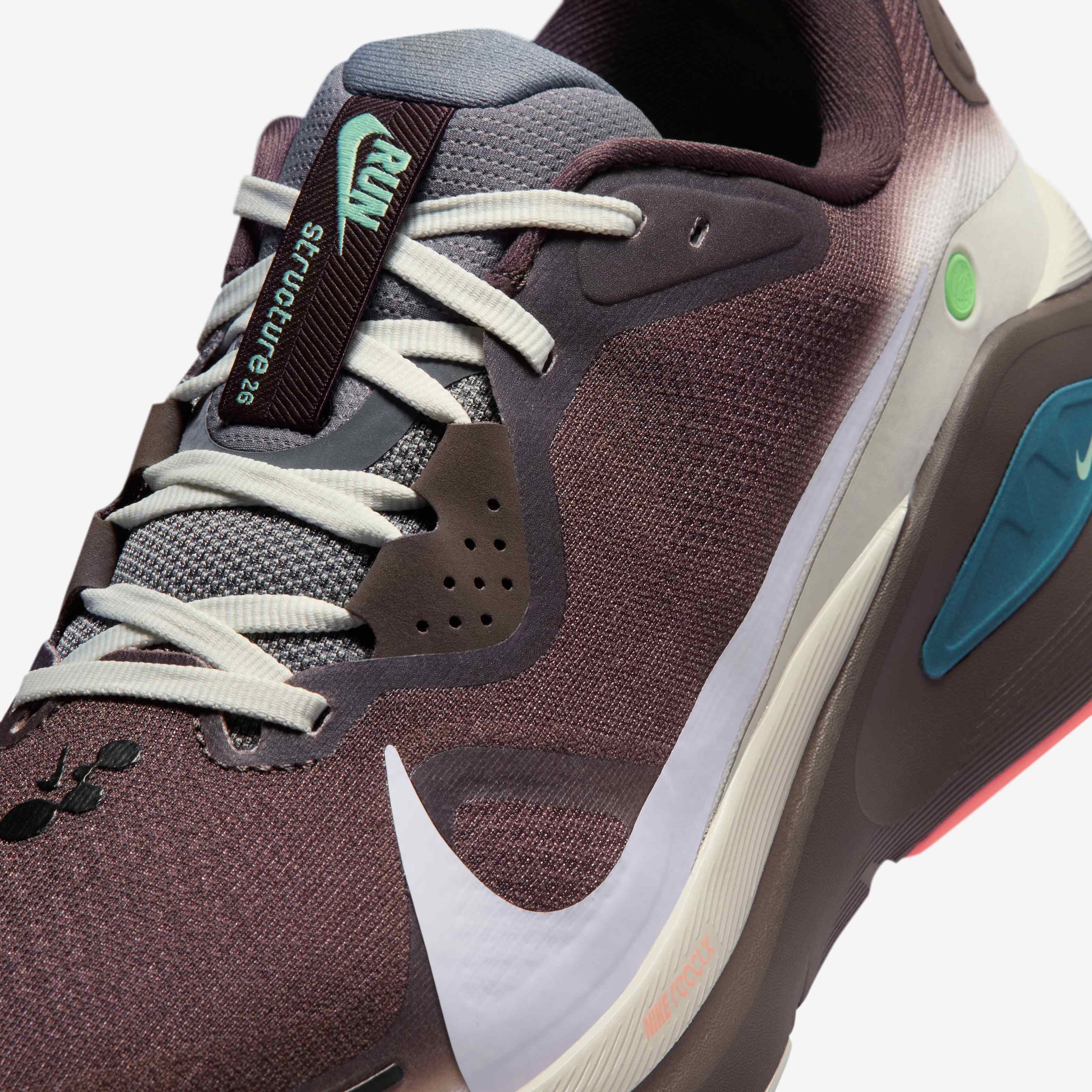 Nike Structure 26 image number 6