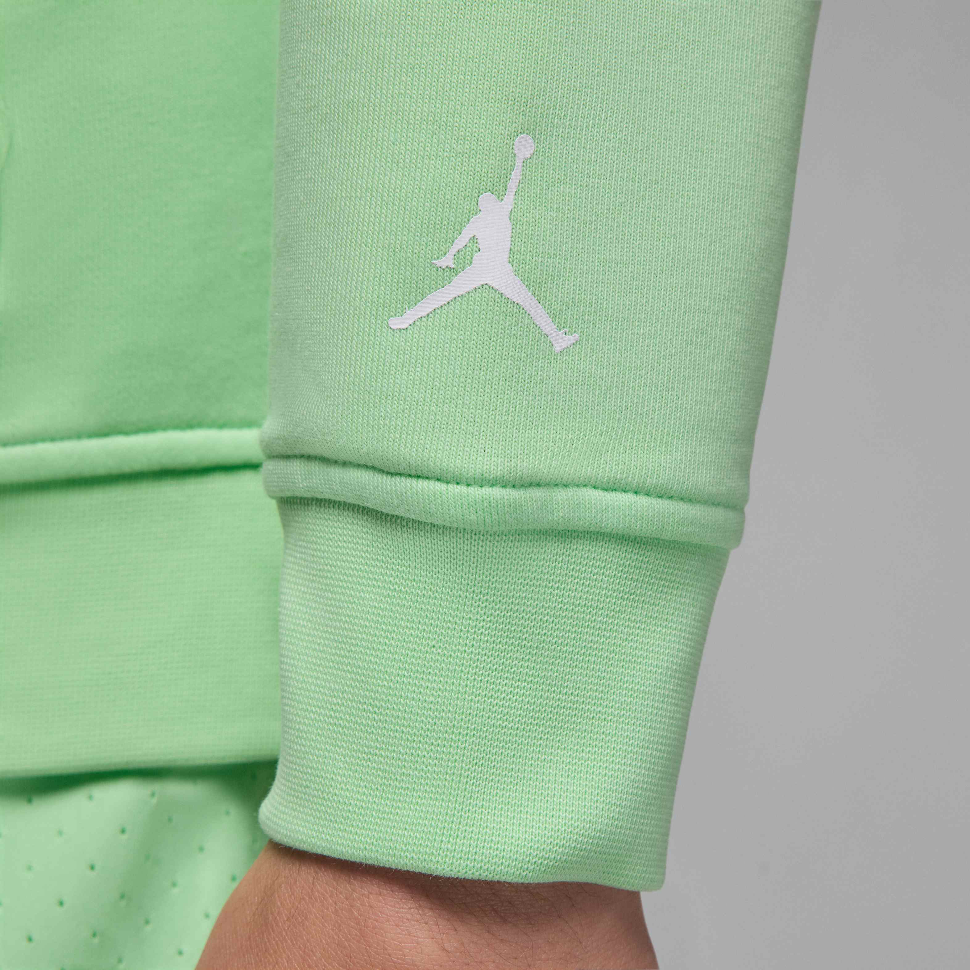 Jordan Sport Crossover image number 4