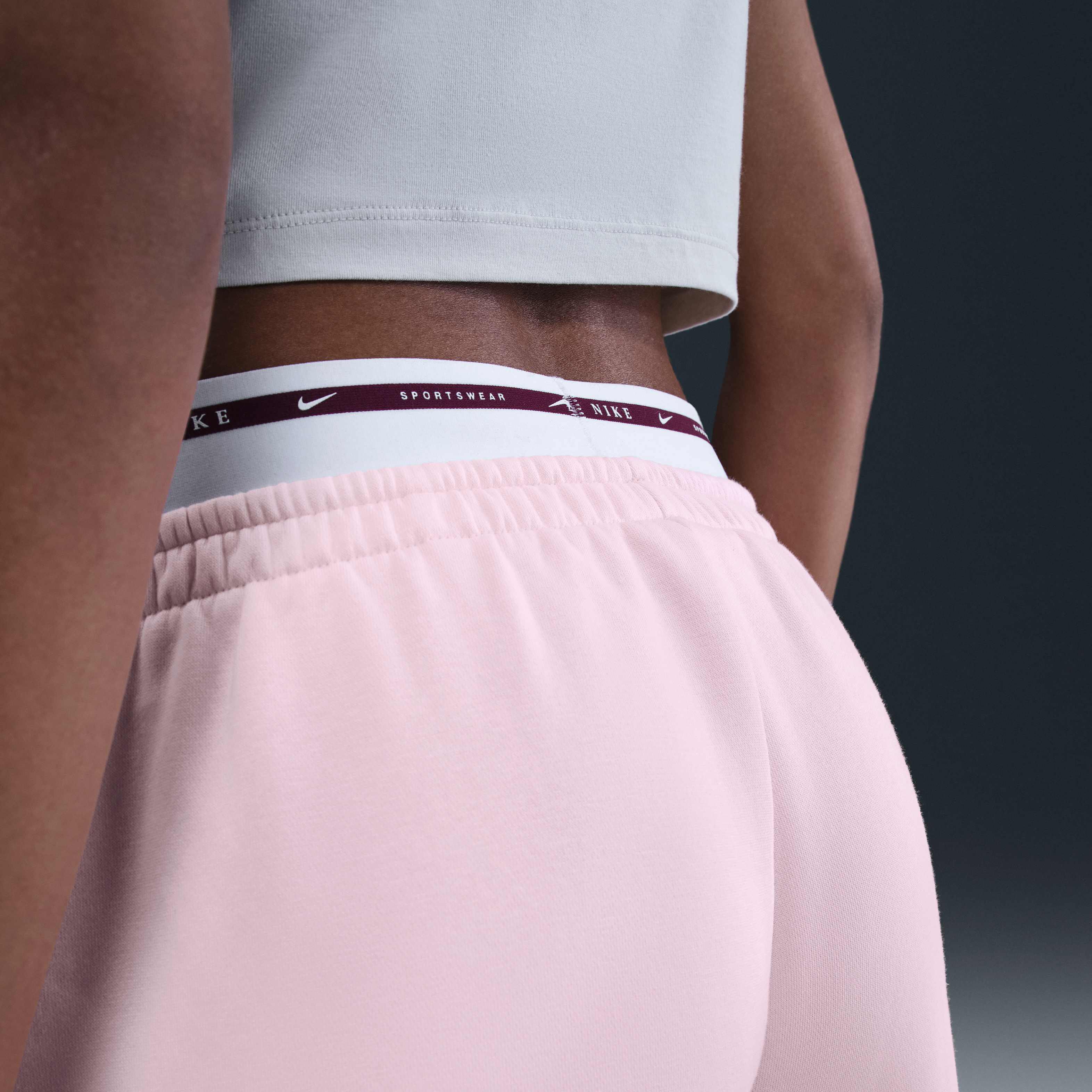 نايكي سبورتسوير فينيكس فليس image number 2