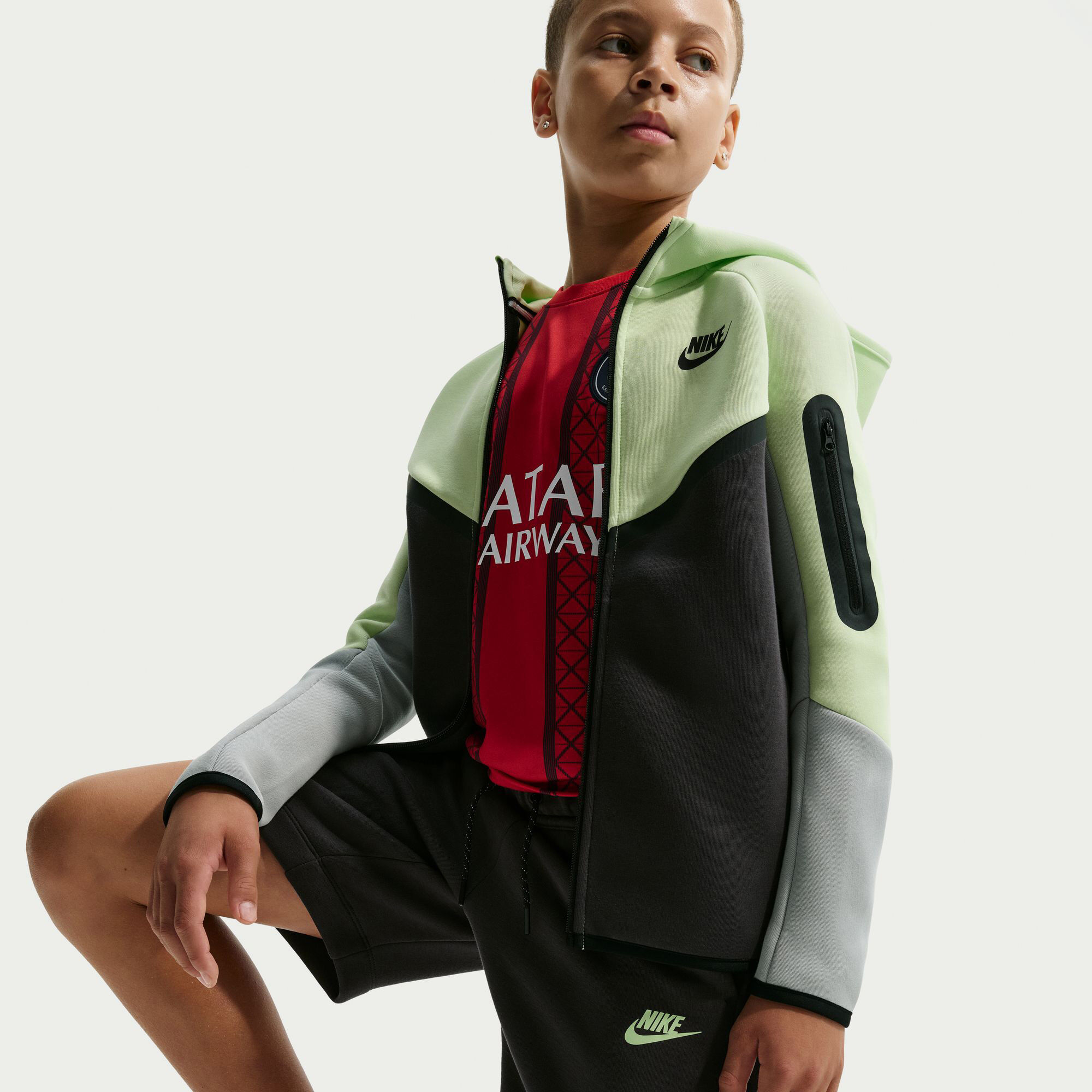 Nike Sportswear Tech Fleece image number 4