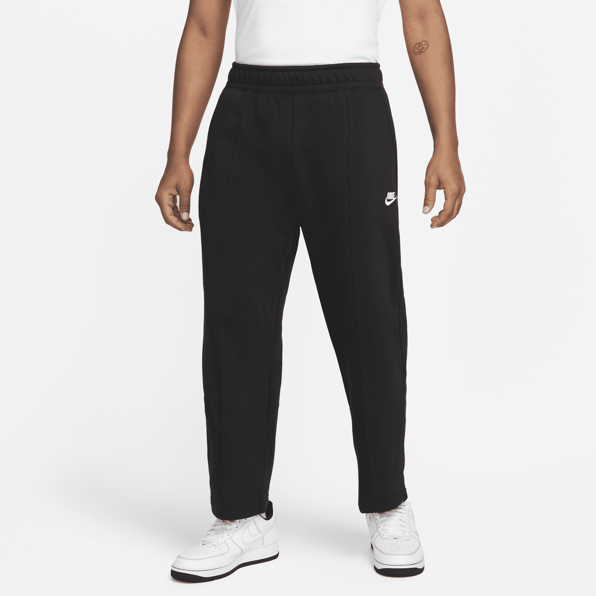 Shop Club Fleece Men's Cropped Trousers | Nike KSA