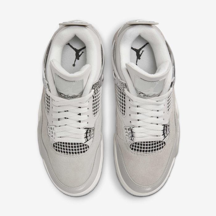 Air Jordan 4 Retro image number 3 Air Jordan 4 Retro image number 3