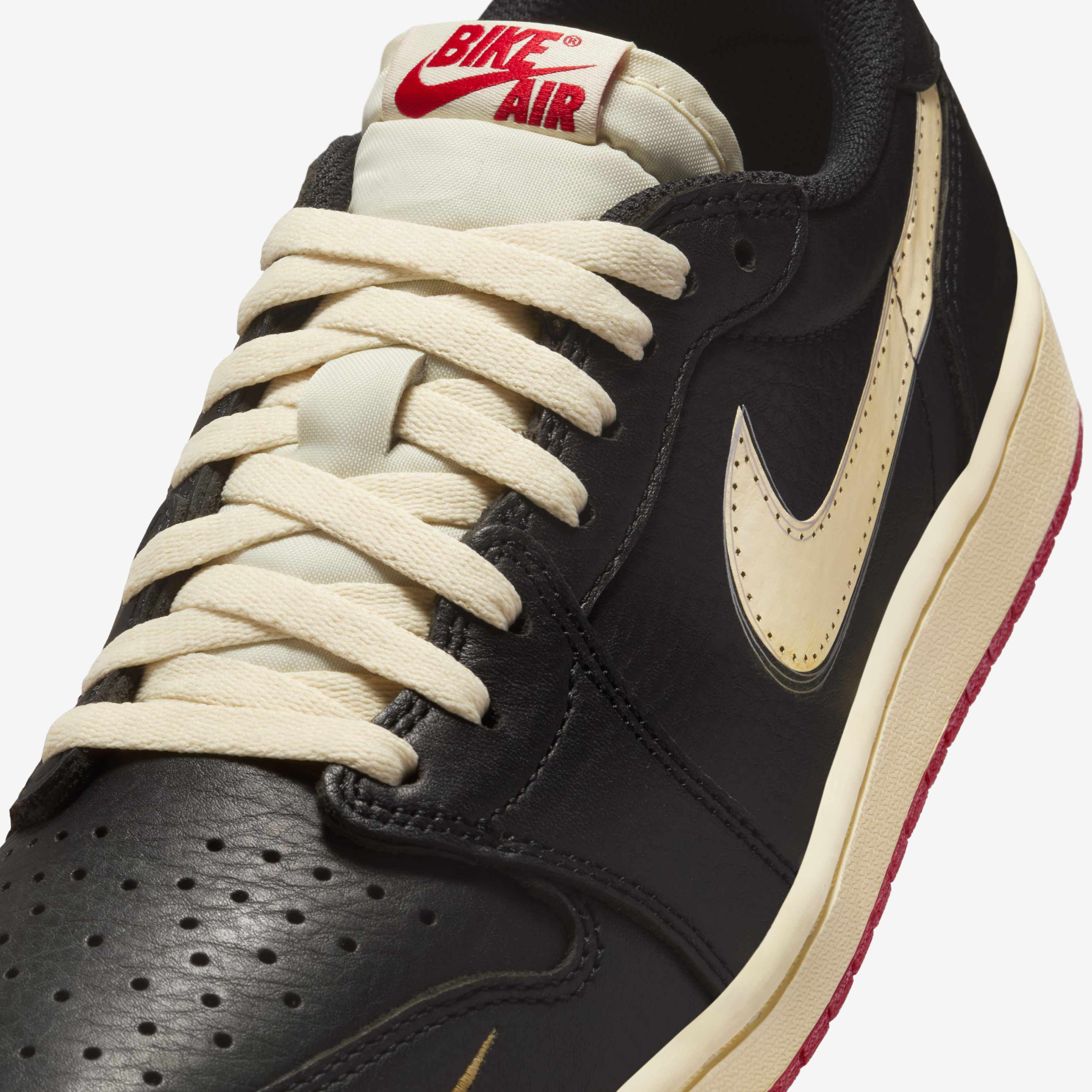 Air Jordan 1 Retro Low image number 6