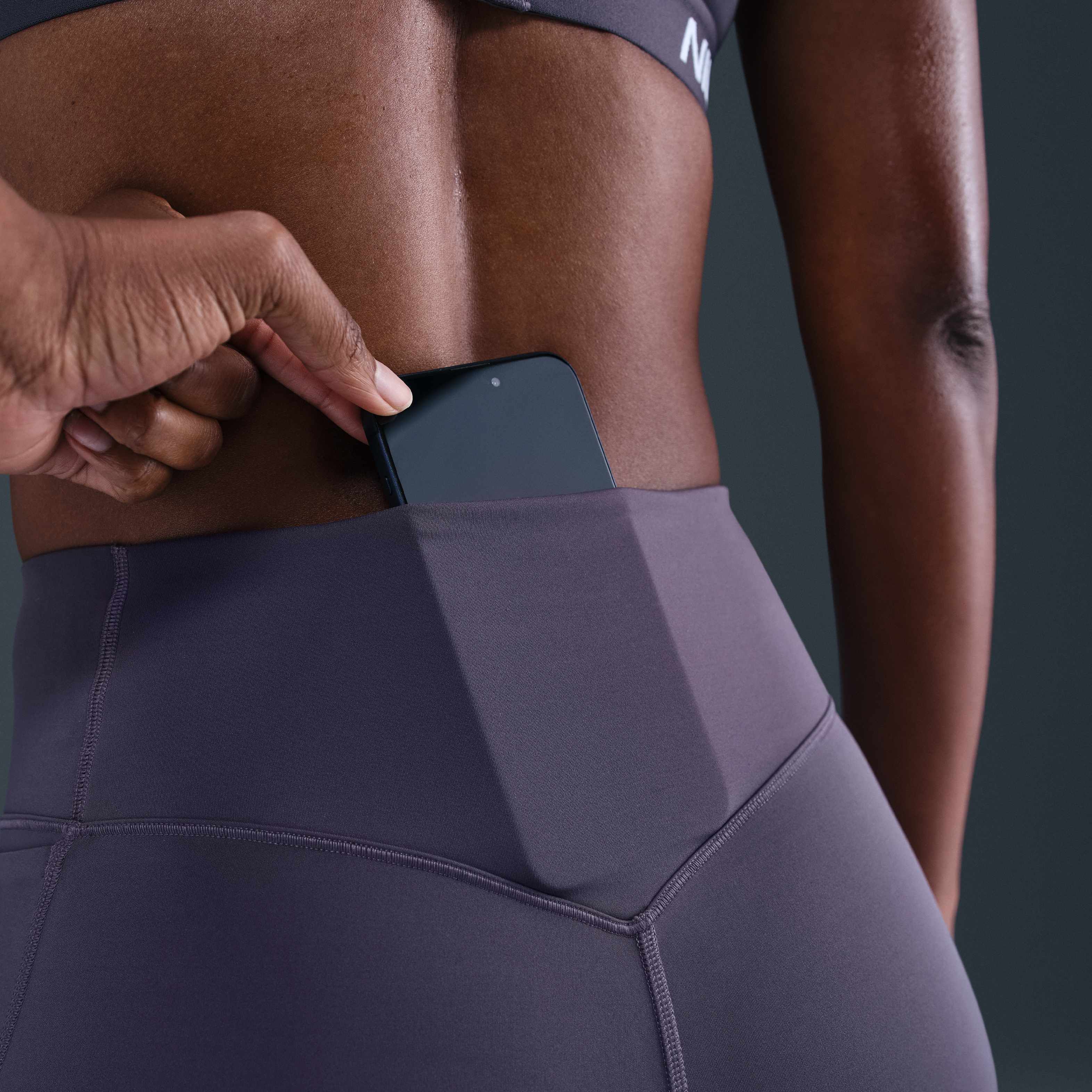 Nike Universa image number 5