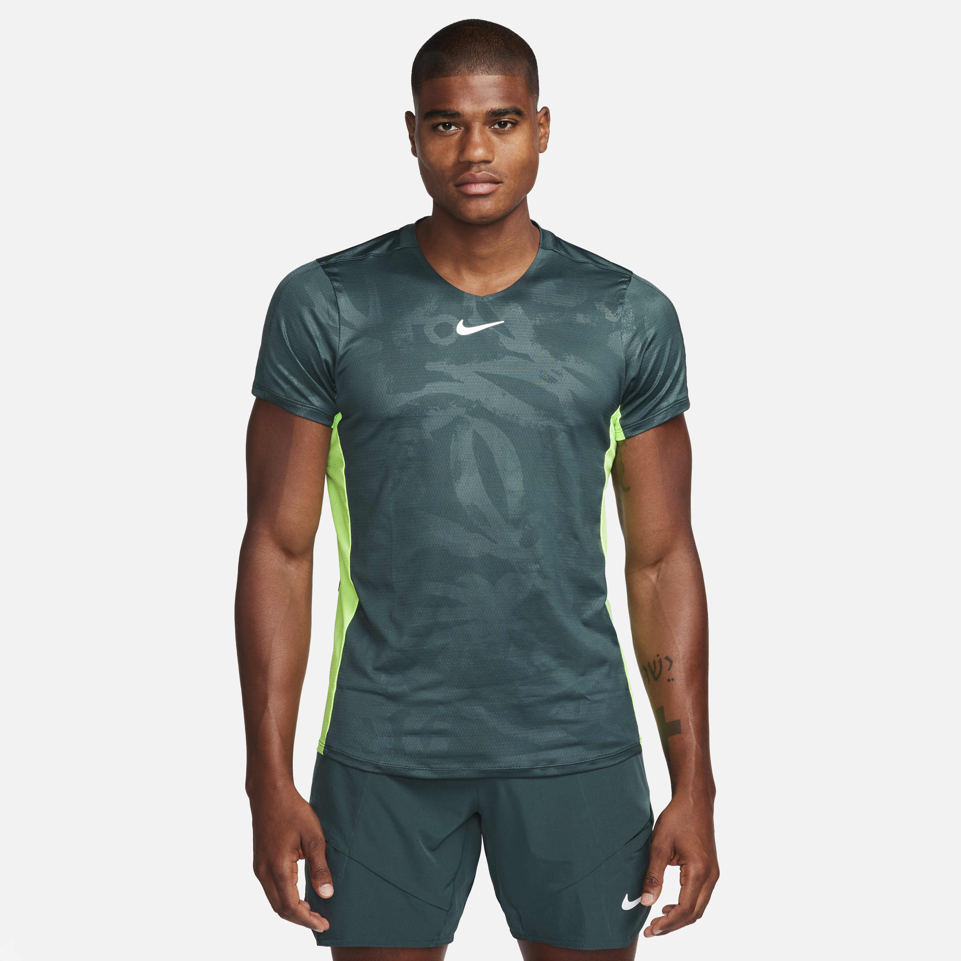 ★新品★　NIKE　NikeCourt Dri-FIT Advantage Amazon.com: Nike Nikecourt Dri-Fit Advantage Men's Shorts