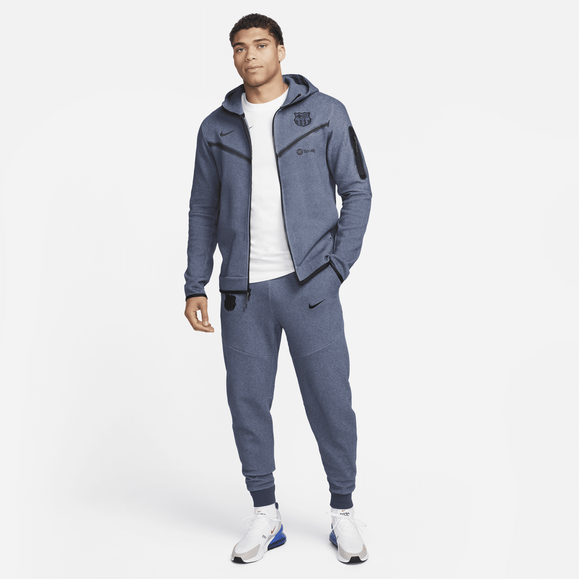 Nike fc barcelona tech fleece outlet