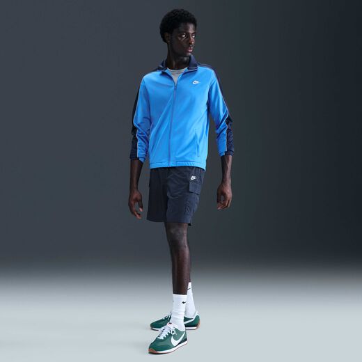 Nike Sportswear Club