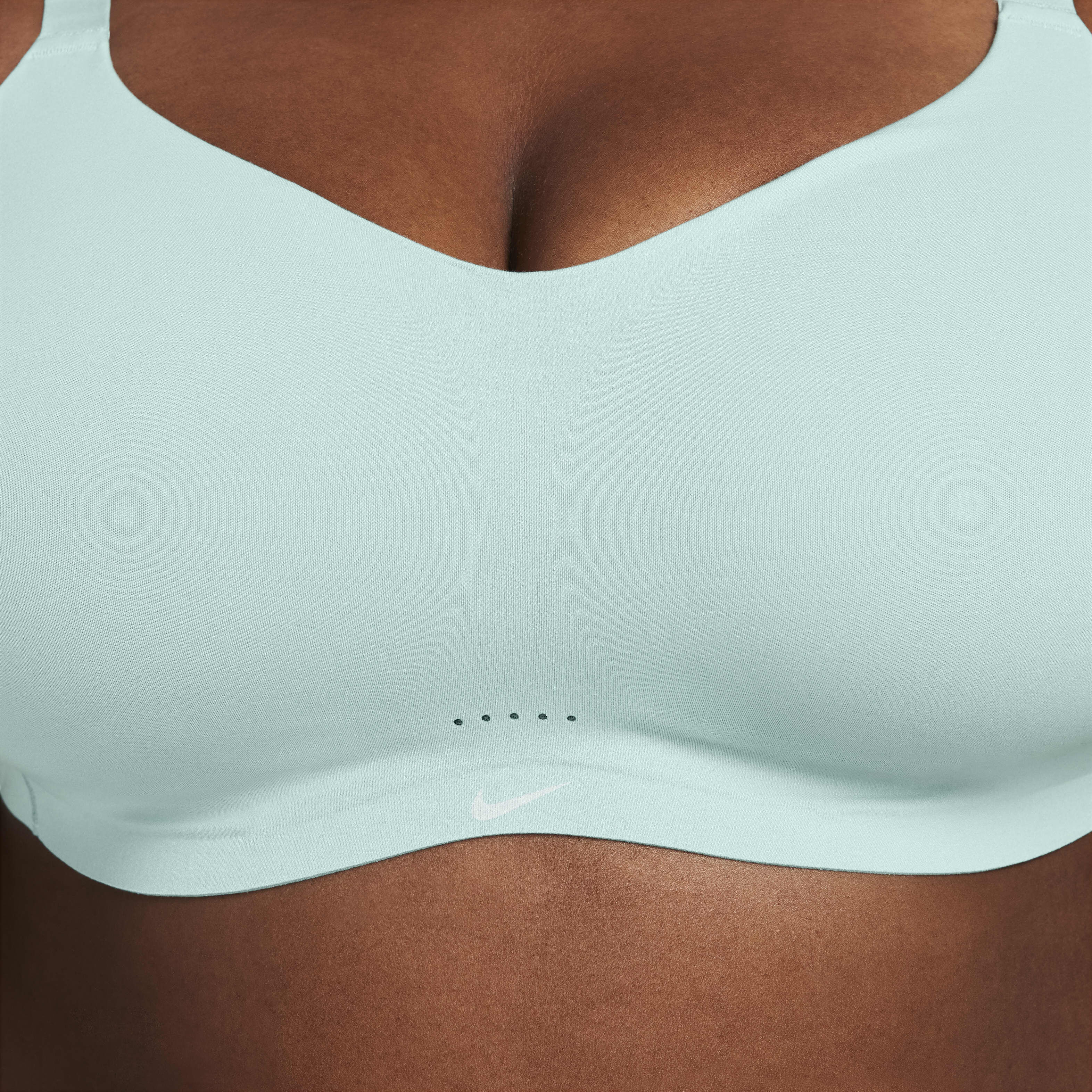 نايكي اليت مينيماليست image number 12