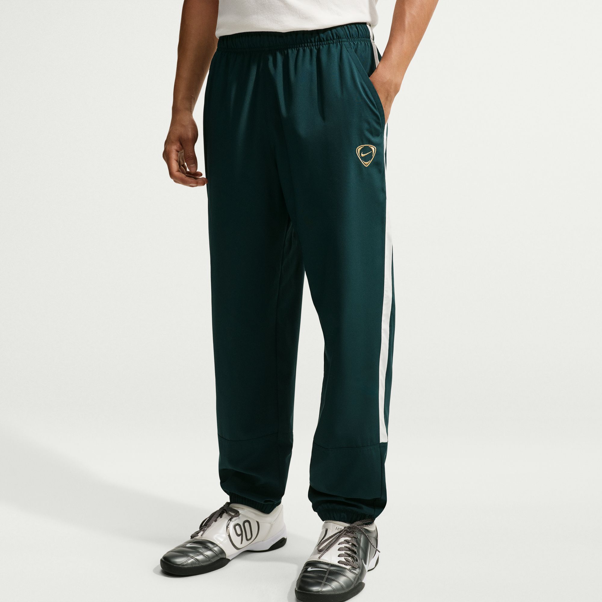 Nike Strike image number 2