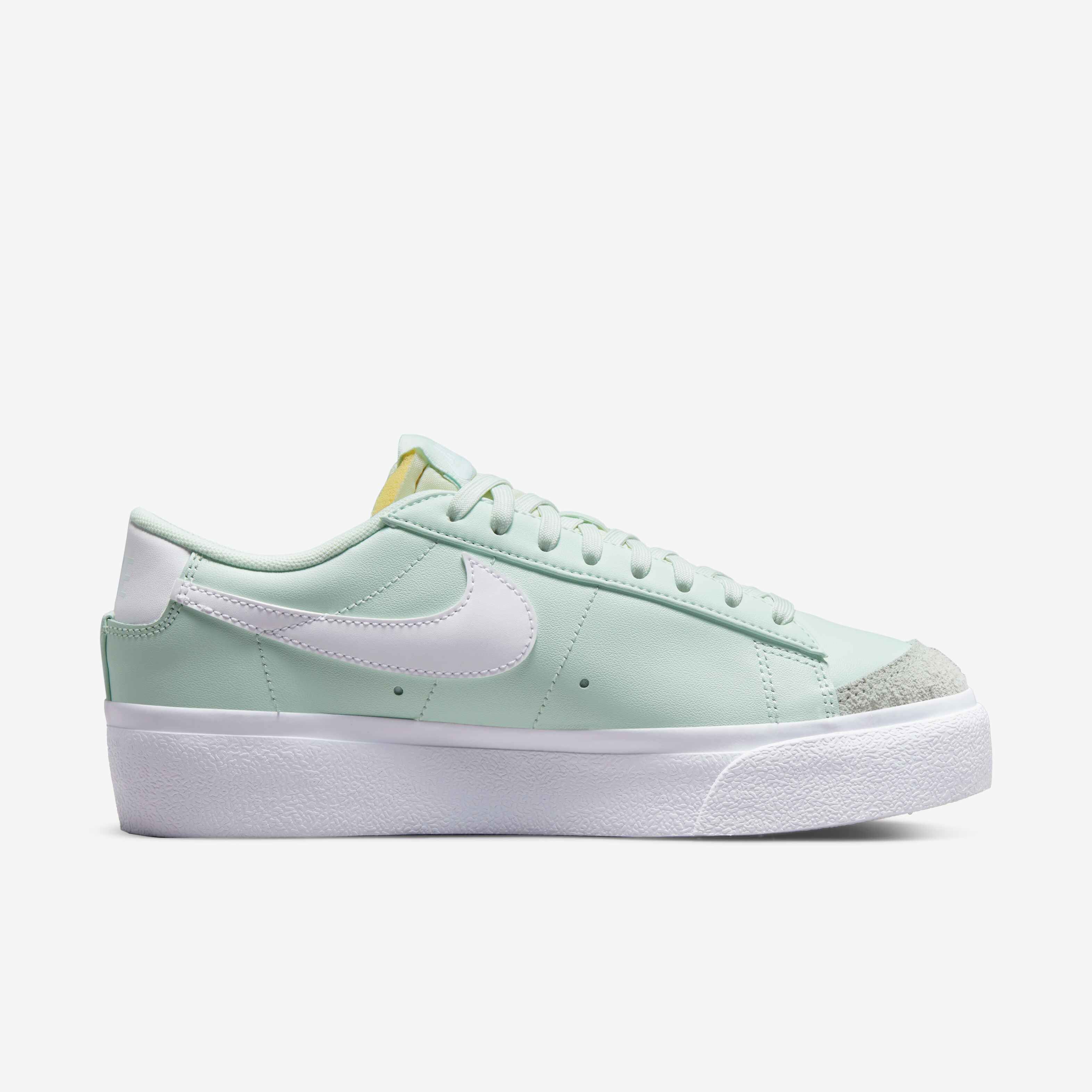 Nike Blazer Low Platform image number 2