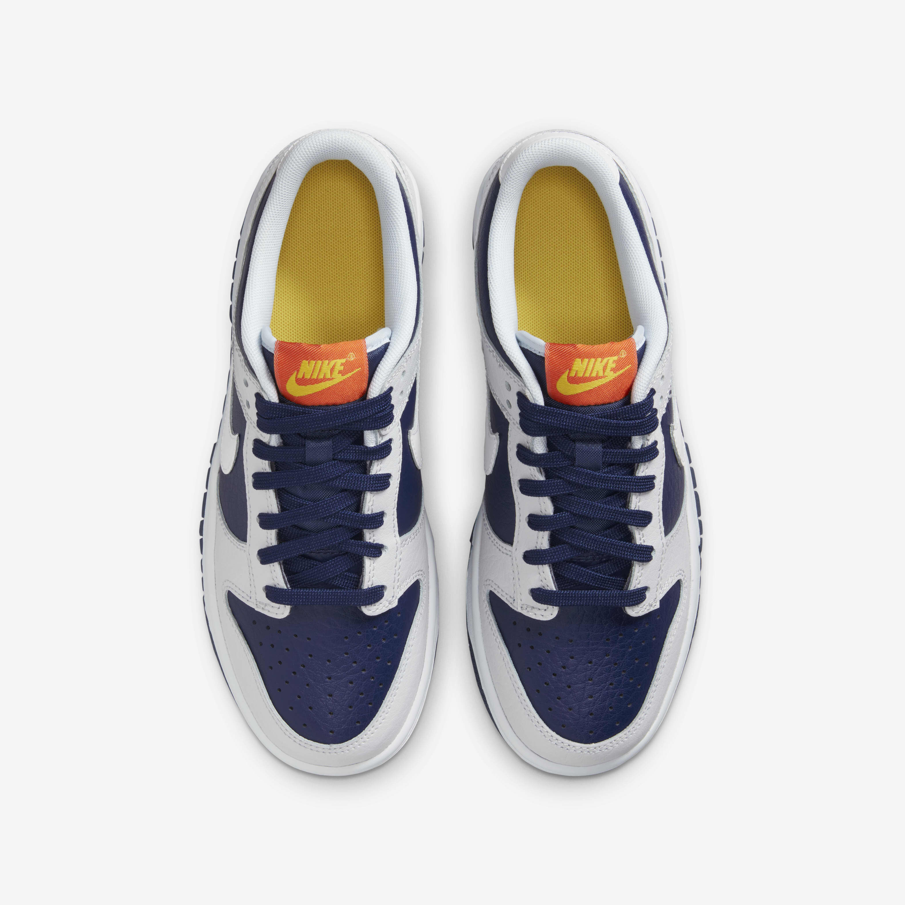 Nike Dunk Low image number 3